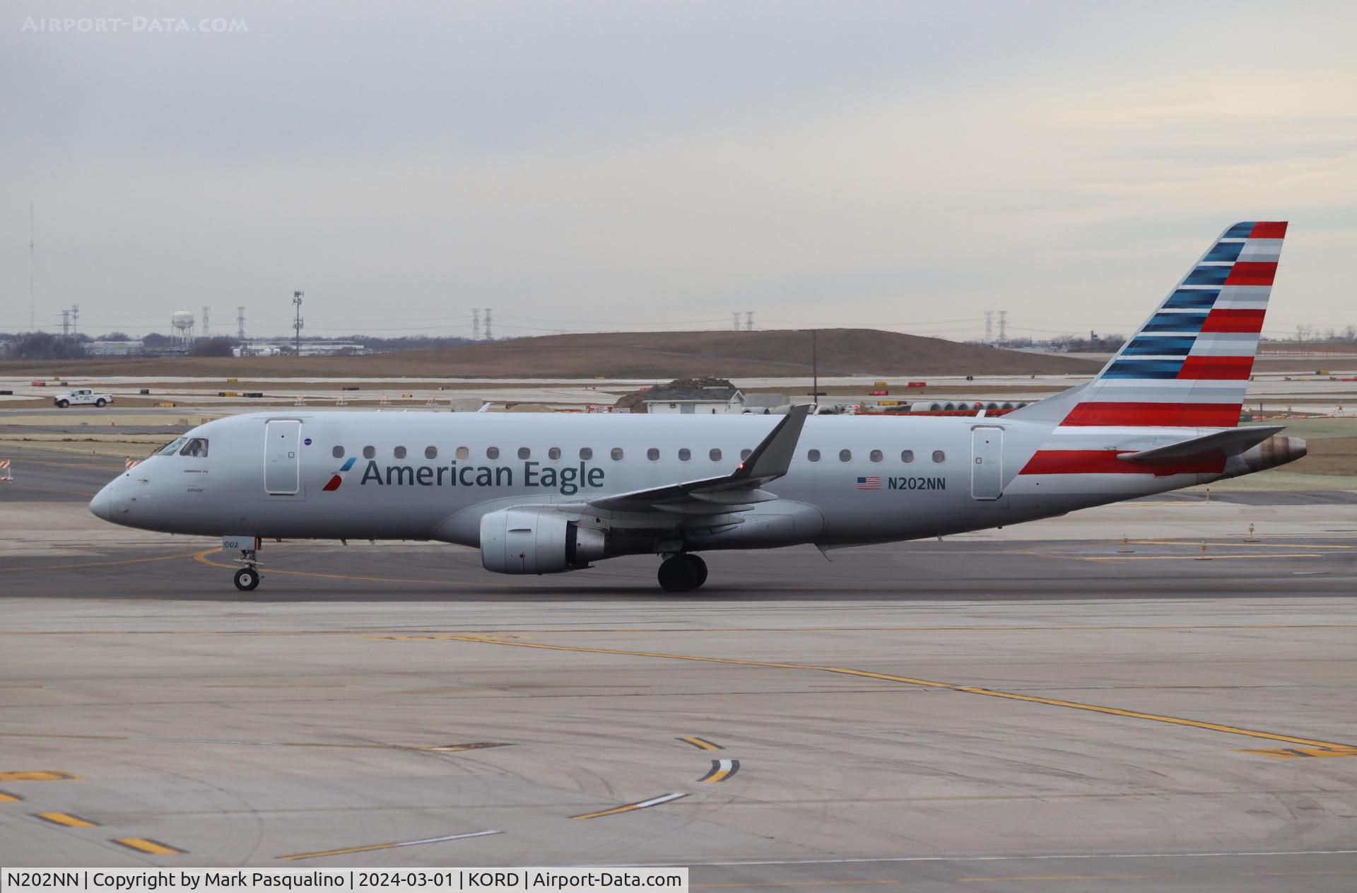 N202NN, 2015 Embraer 175LR (ERJ-170-200LR) C/N 17000467, ERJ-170-200LR