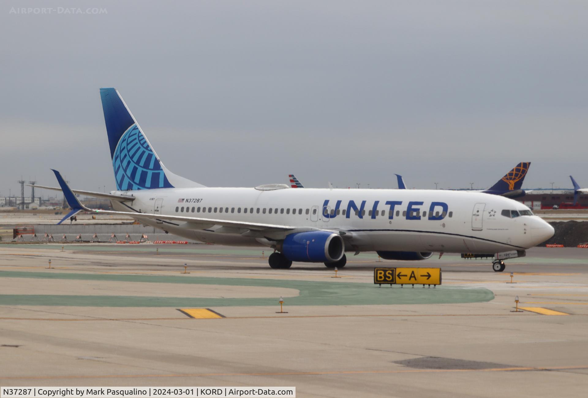 N37287, 2004 Boeing 737-824 C/N 31636, Boeing 737-824