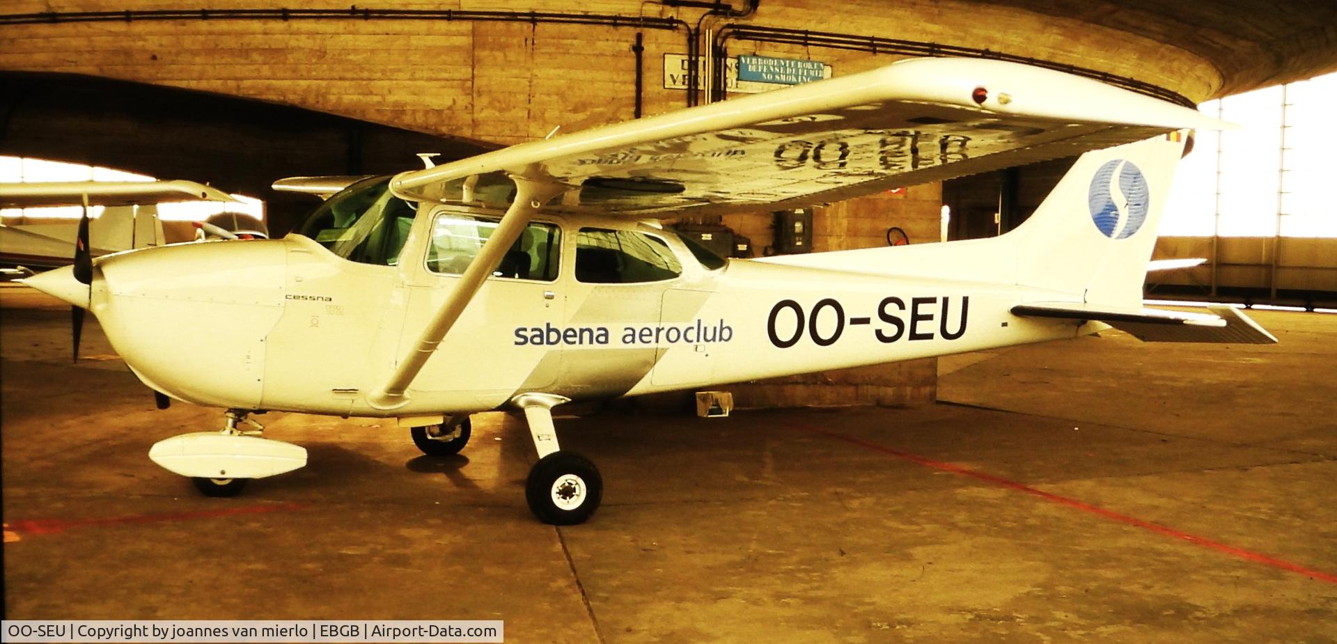OO-SEU, Cessna 172M C/N 17261130, ex-slide