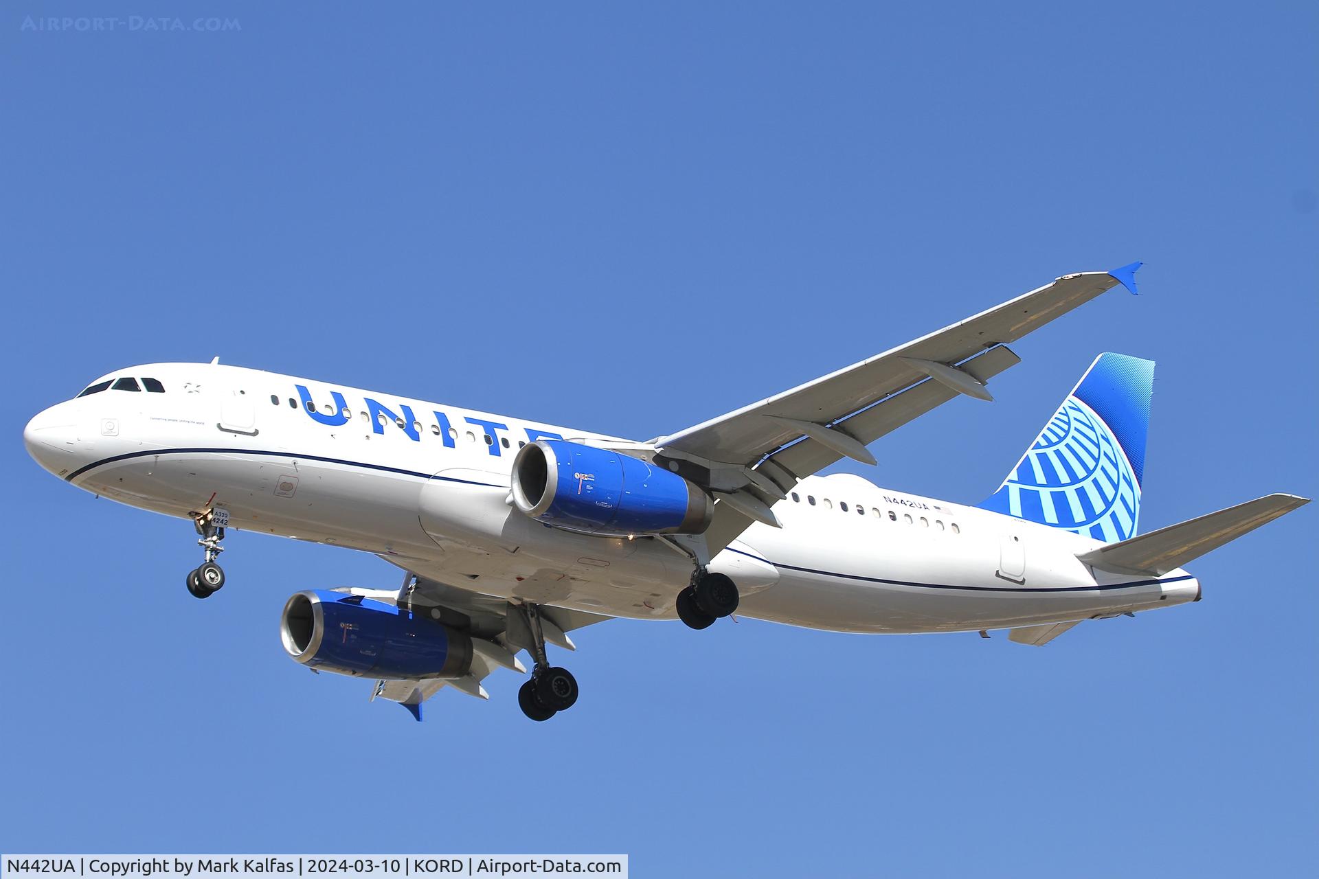 N442UA, 1998 Airbus A320-232 C/N 780, A320 United Airlines A320-232 N442UA UAL1616 BNA-ORD