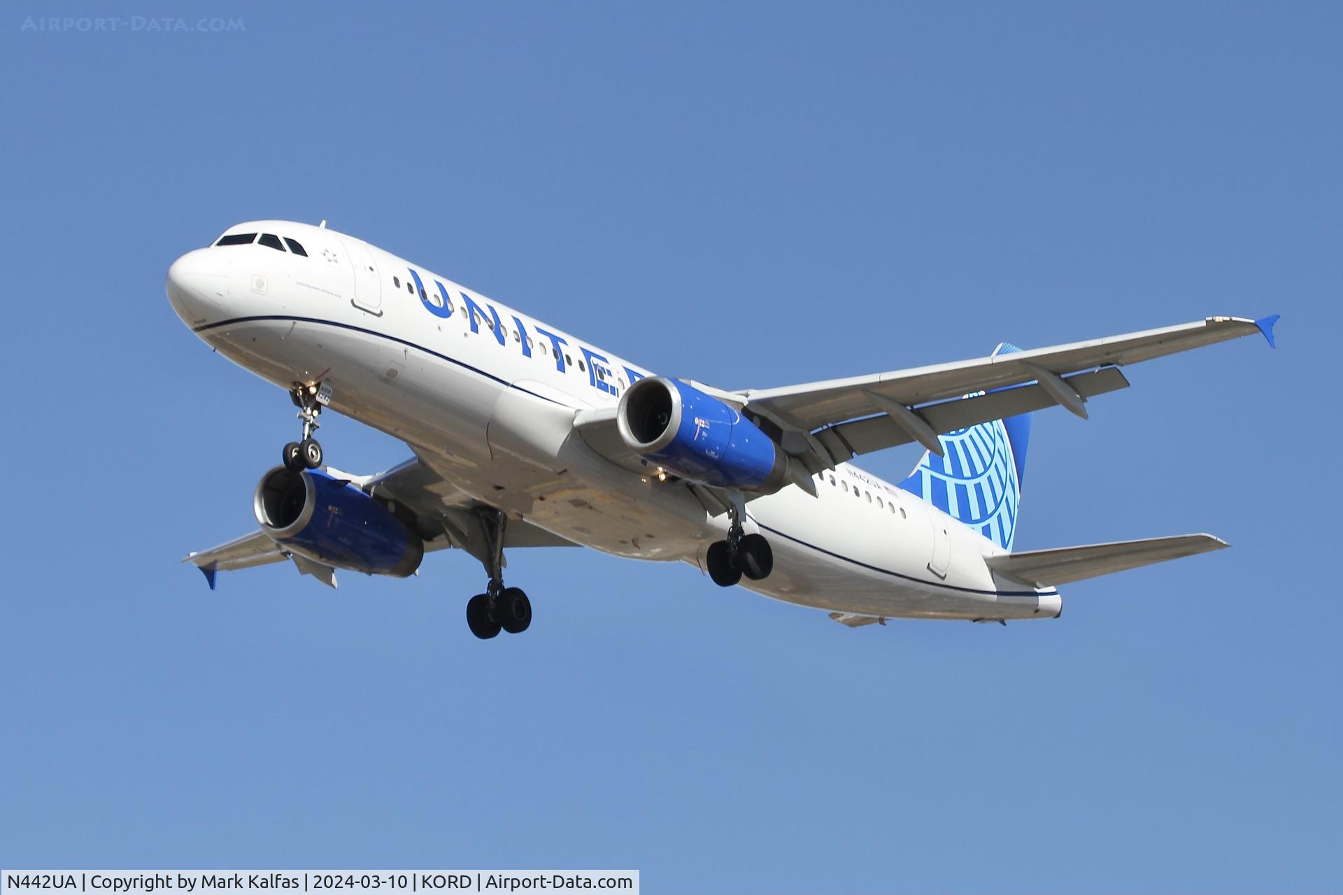 N442UA, 1998 Airbus A320-232 C/N 780, A320 United Airlines A320-232 N442UA UAL1616 BNA-ORD