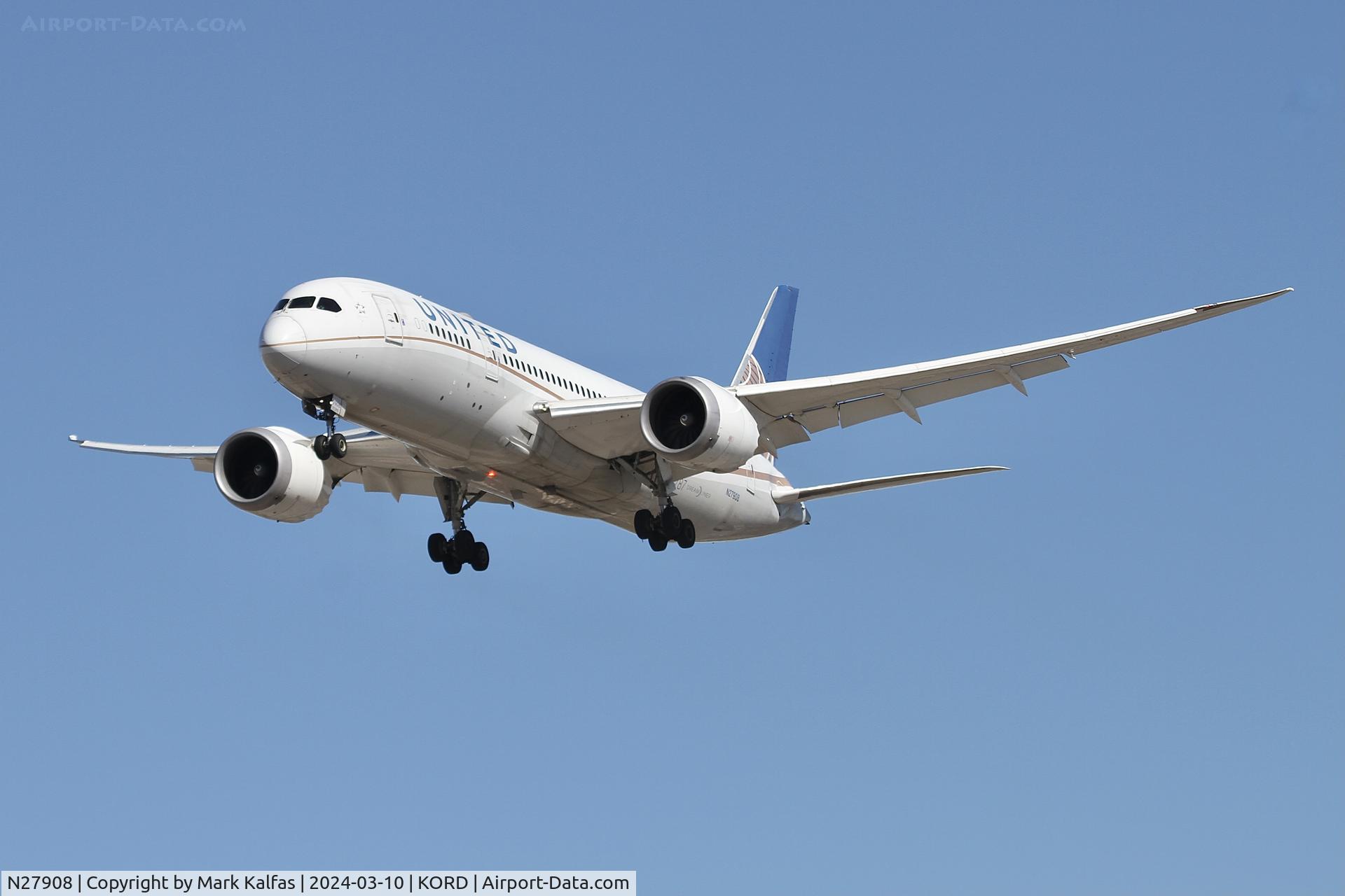 N27908, 2013 Boeing 787-8 Dreamliner C/N 36400, B788 United Airlines Boeing 787-8 Dreamliner N27908 UAL971 LIRF-KORD