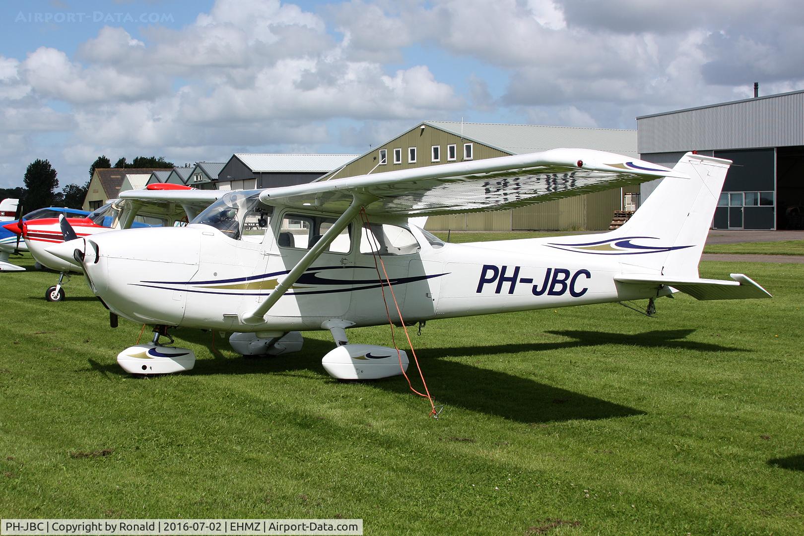 PH-JBC, 1973 Reims F172M Skyhawk C/N 0960, at ehmz