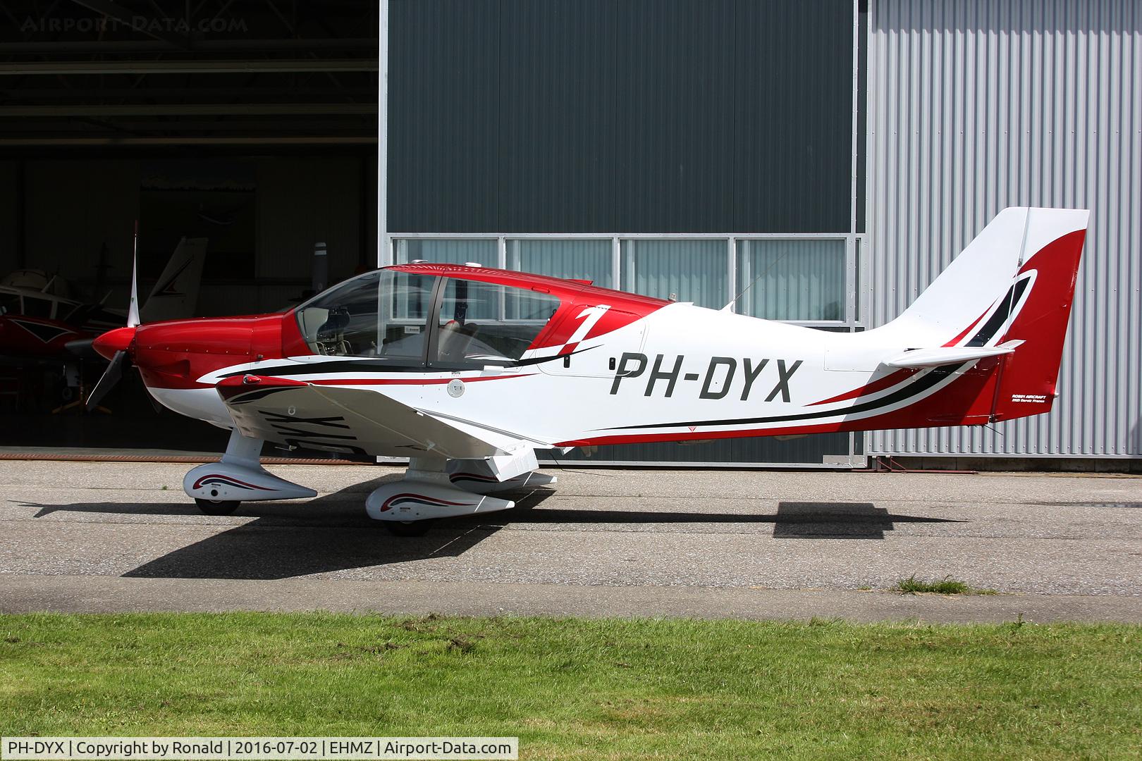 PH-DYX, Robin DR-400-140B Dauphin Major C/N 2674, at ehmz