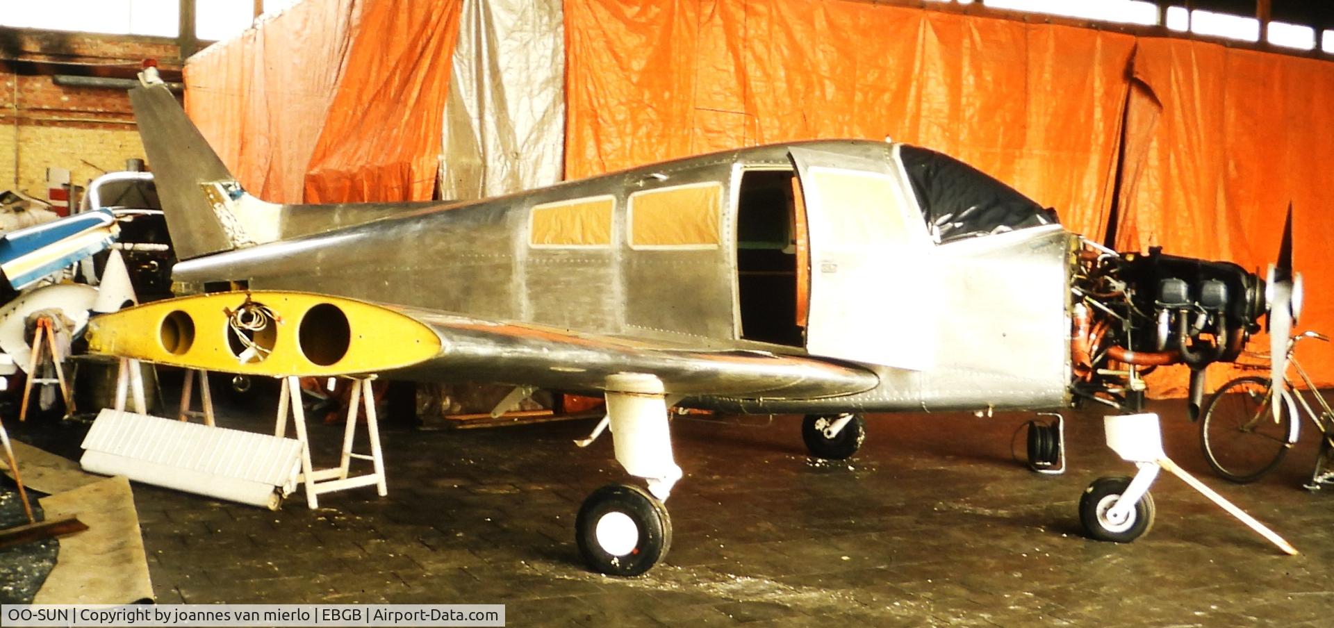 OO-SUN, 1973 Beech C23 Sundowner 180 Sundowner 180 C/N M-1484, ex-slide