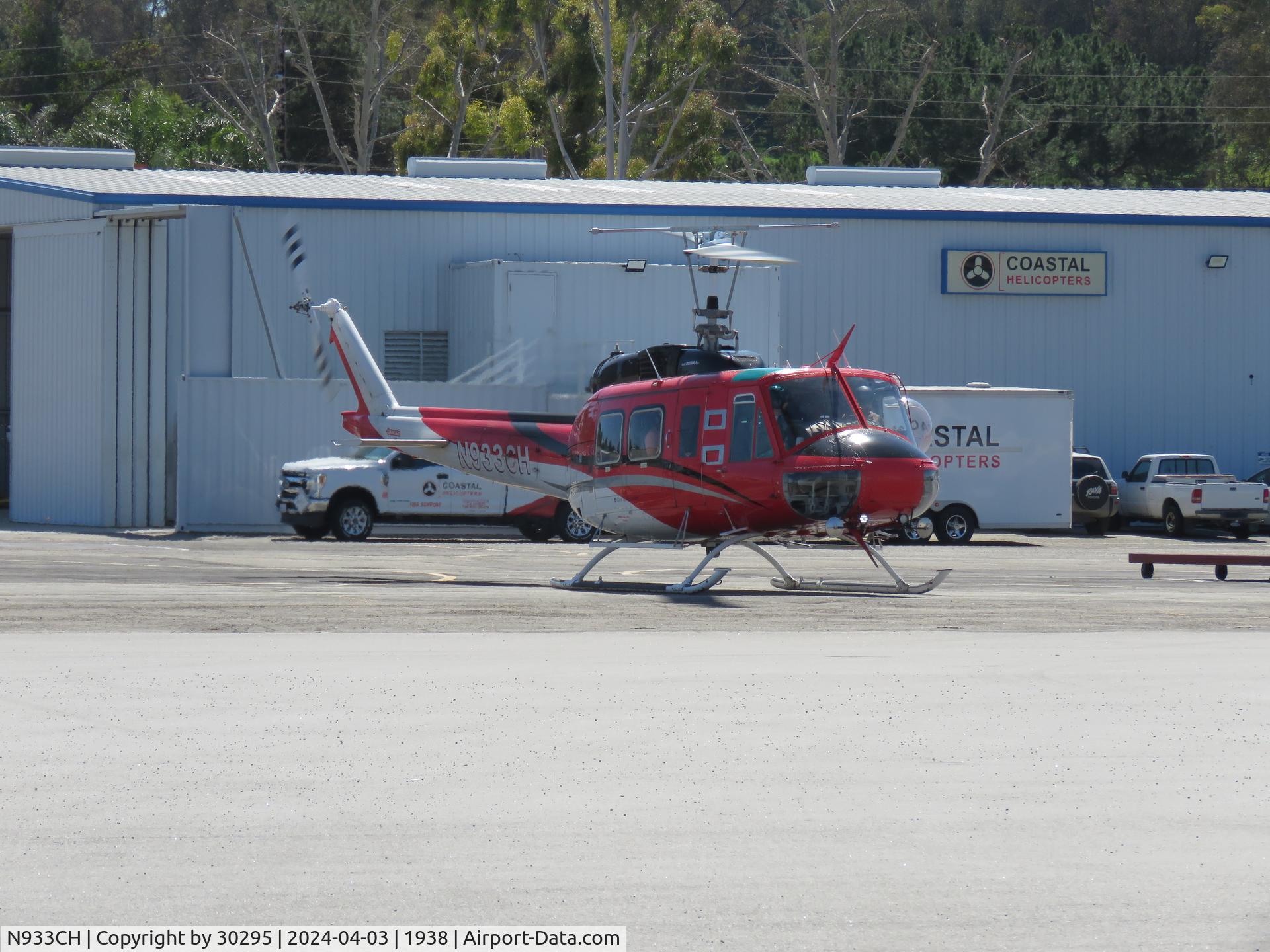 N933CH, 1969 Bell 205A-1 C/N 30062, Warming up