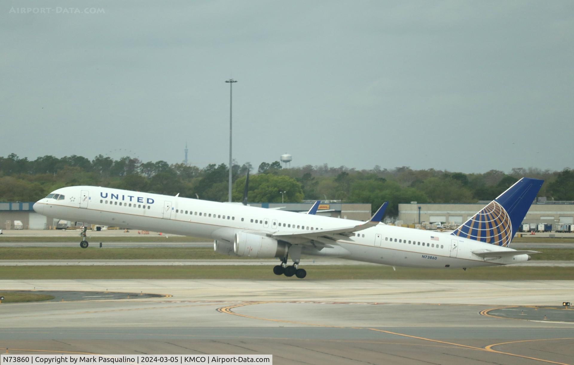 N73860, 2001 Boeing 757-33N C/N 32584, Boeing 757-33N