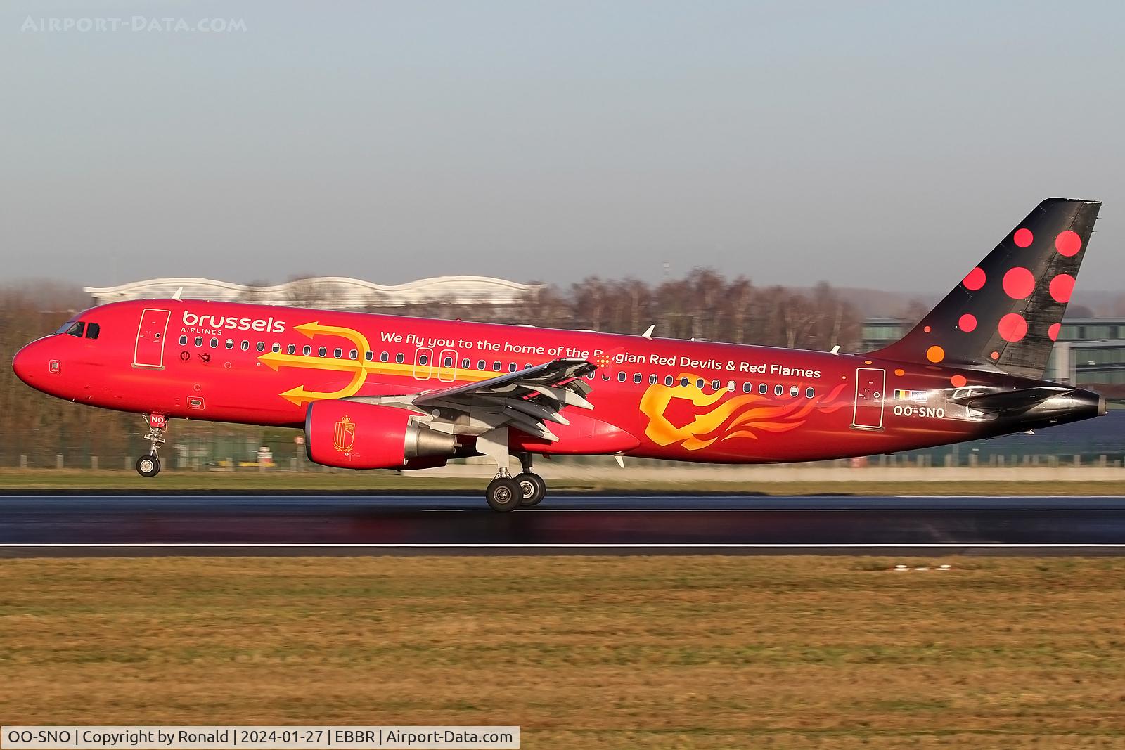 OO-SNO, 2009 Airbus A320-216 C/N 3831, at ebbr