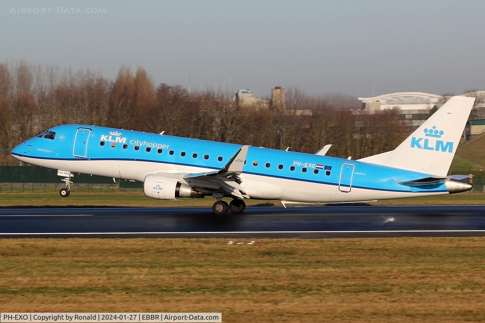 PH-EXO, 2017 Embraer 175STD (ERJ-170-200STD) C/N 17000668, at ebbr