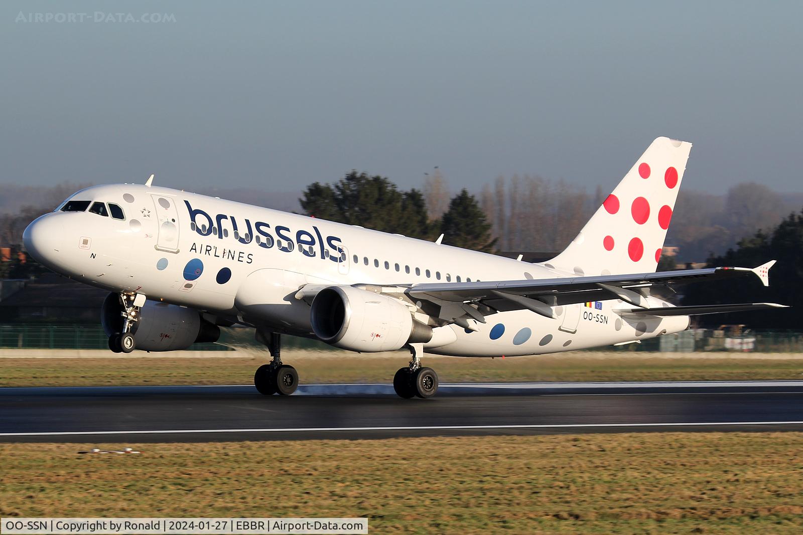 OO-SSN, 2003 Airbus A319-112 C/N 1963, at ebbr