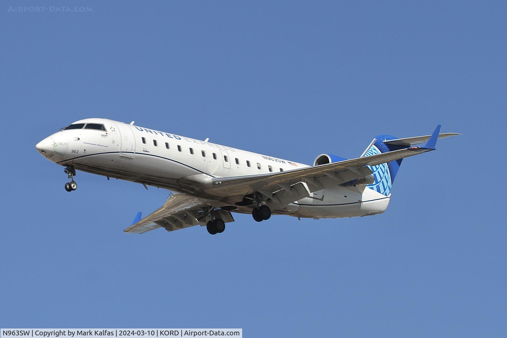 N963SW, 2003 Bombardier CRJ-200LR (CL-600-2B19) C/N 7865, CRJ2 SkyWest / United Express CRJ-200LR (CL-600-2B19) N963SW SKW4752  CAK-ORD
