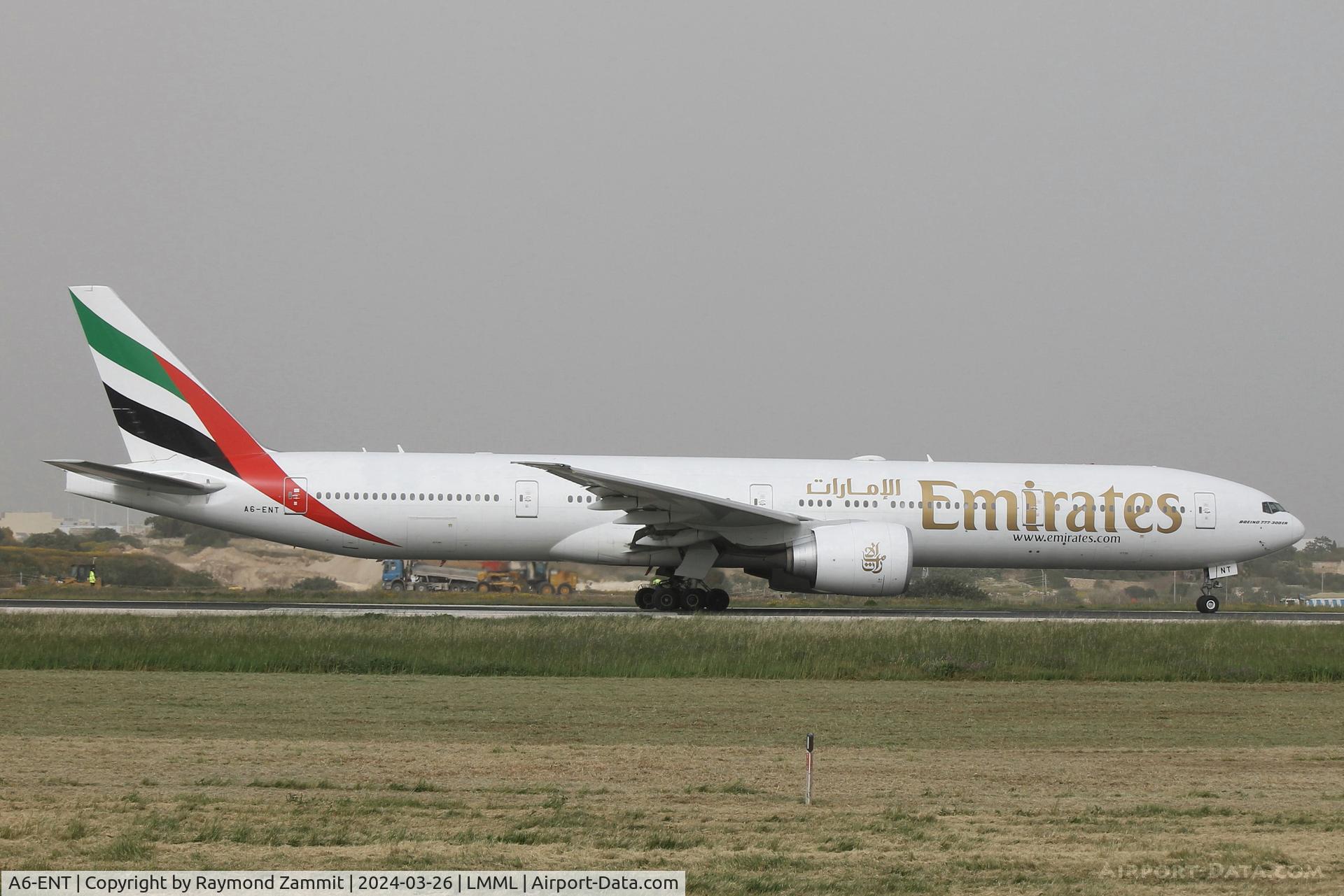 A6-ENT, 2014 Boeing 777-31H/ER C/N 41366, B777 A6-ENT Emirates Airlines