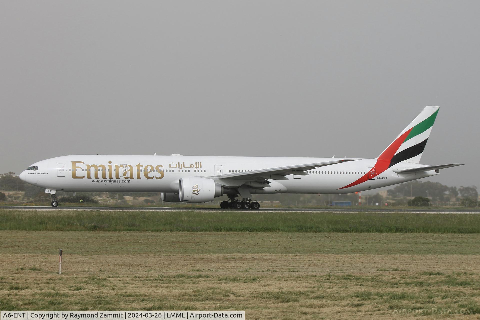 A6-ENT, 2014 Boeing 777-31H/ER C/N 41366, B777 A6-ENT Emirates Airlines