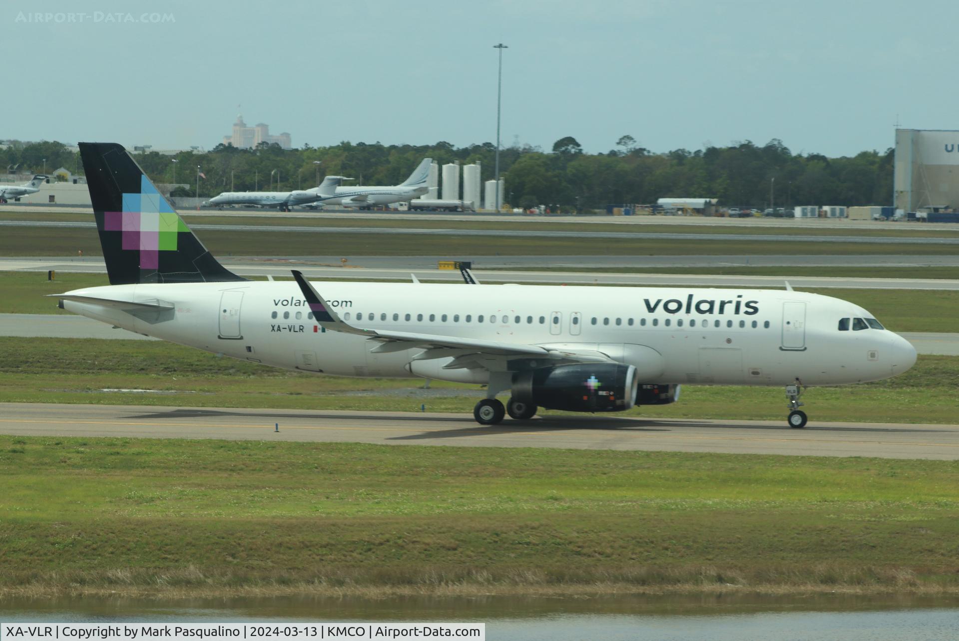 XA-VLR, 2016 Airbus A320-233 C/N 7118, Airbus A320-233
