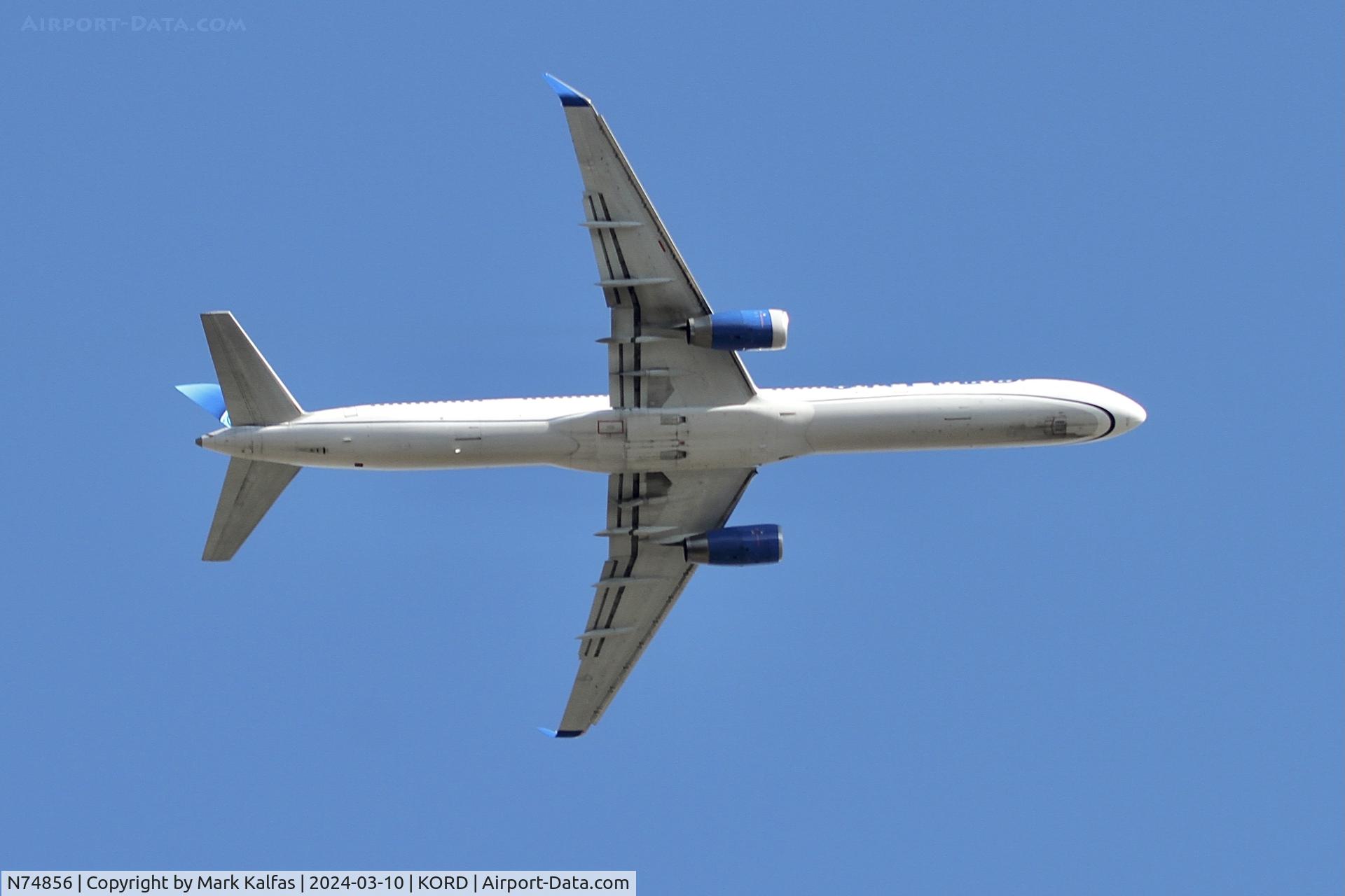 N74856, 2004 Boeing 757-324 C/N 32815, B753 United Airlines Boeing 757-33N N74856 UAL2042 ORD-MCO