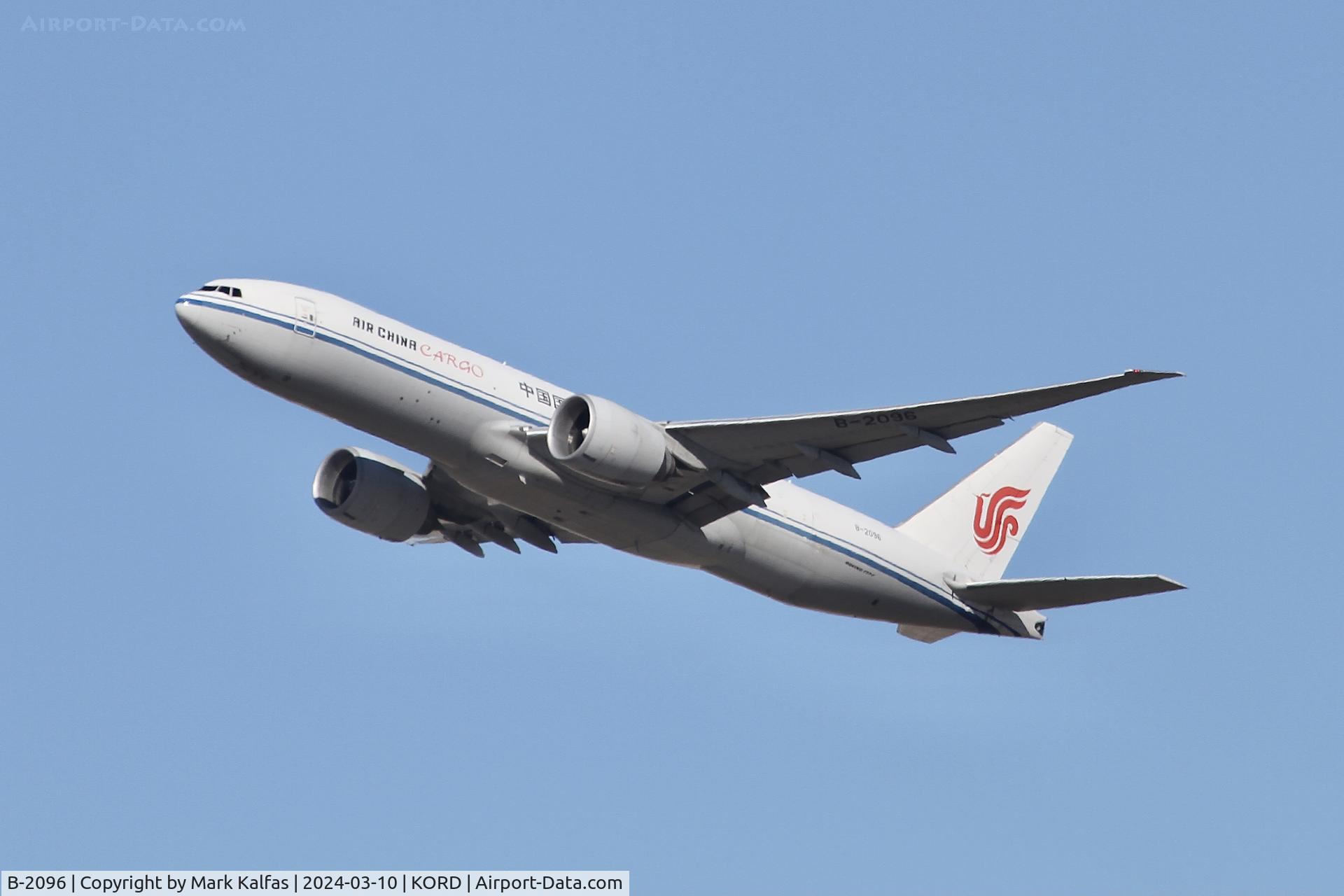 B-2096, 2014 Boeing 777-FFT C/N 44679, B77L Air China Cargo Boeing 777-FFT B-2096 CAO1056 KORD-ZSPD