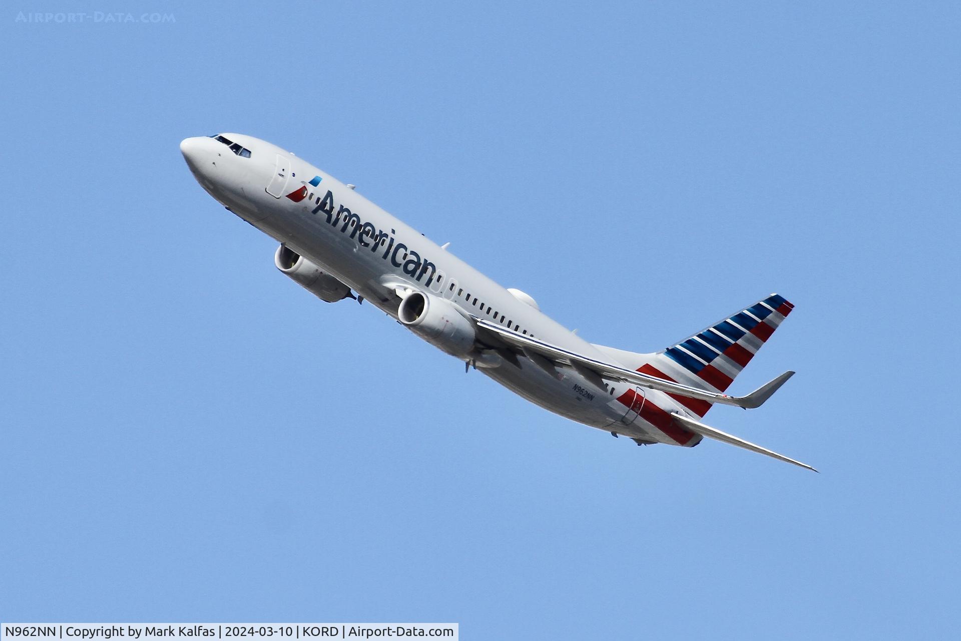 N962NN, 2014 Boeing 737-823 C/N 33331, B738 American Airlines Boeing 737-823  N962NN AAL1101 ORD-TPA