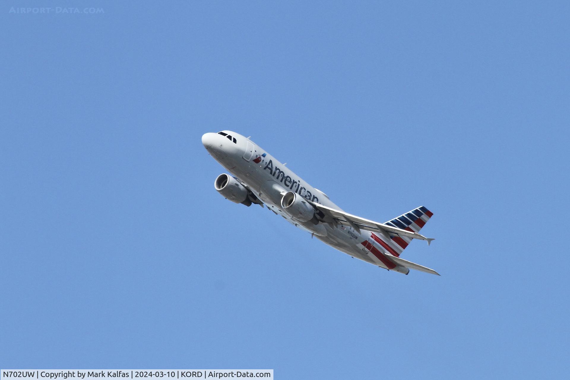 N702UW, 1998 Airbus A319-112 C/N 0896, A319 American Airlines AIRBUS INDUSTRIE A319-112 N702UW AAL2043  ORD-LGA