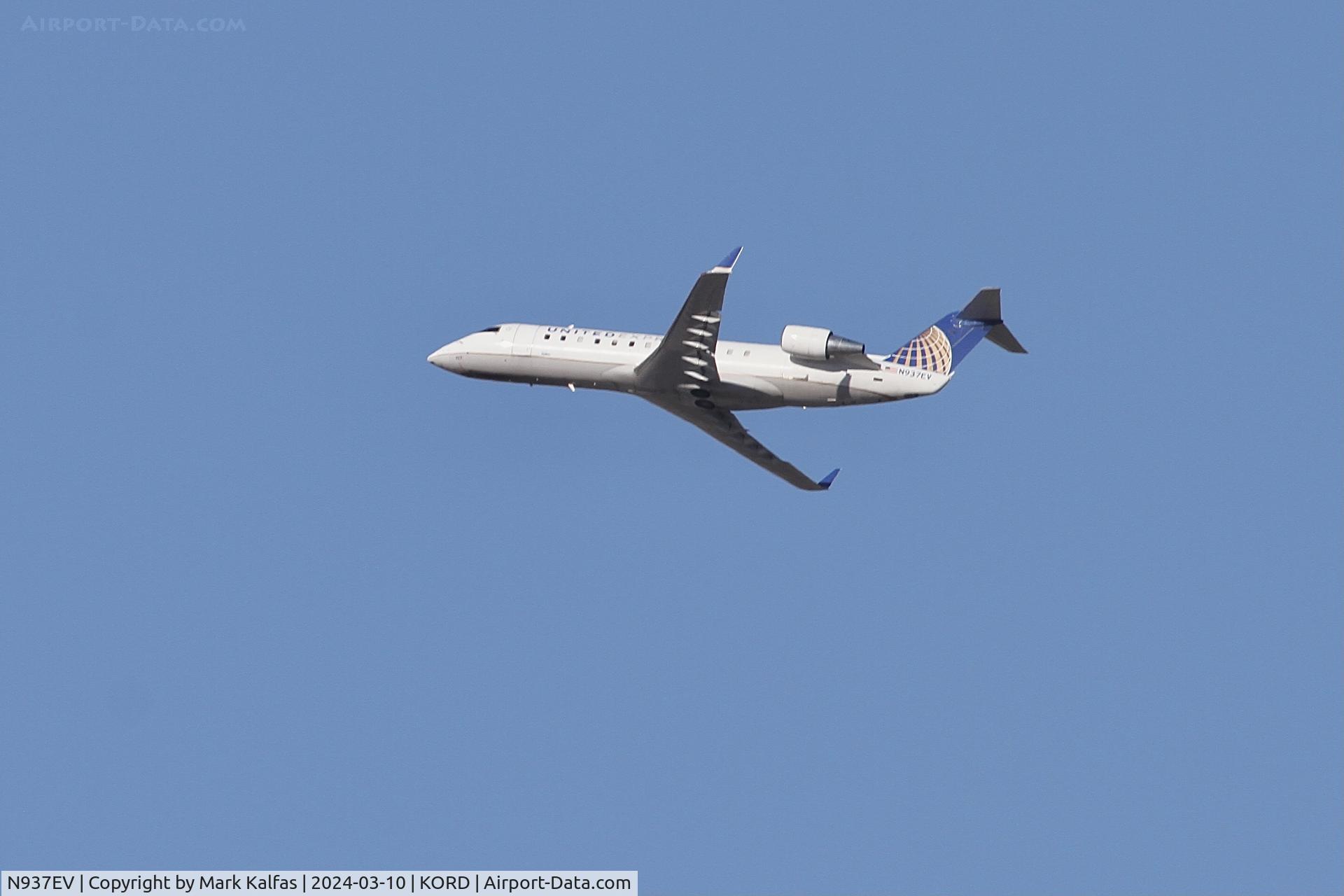 N937EV, 2005 Bombardier CRJ-200ER (CL-600-2B19) C/N 8042, CRJ2 SkyWest/ United Express Bombardier CL-600-2B19 N937EV SKW5082  ORD-CMX