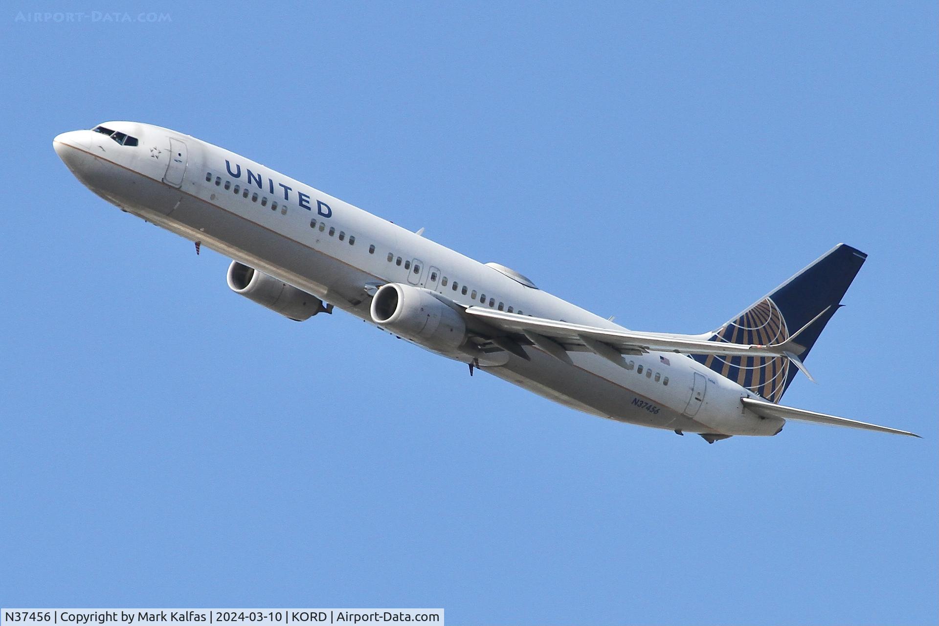 N37456, 2012 Boeing 737-924/ER C/N 37205, B739 United Airlines Boeing 737-924/ER N37456 UAL1671 KORD-MMUN