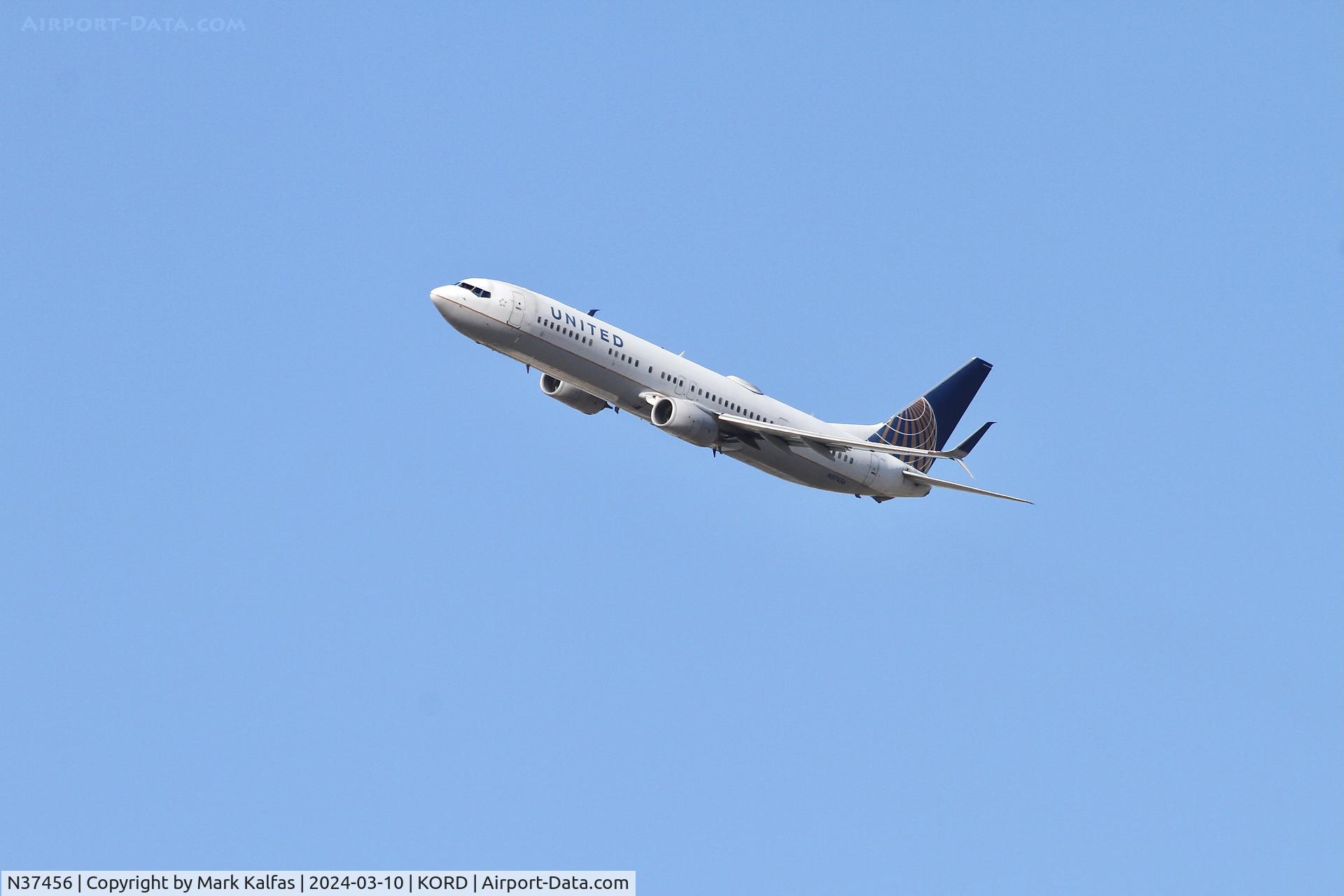 N37456, 2012 Boeing 737-924/ER C/N 37205, B739 United Airlines Boeing 737-924/ER N37456 UAL1671 KORD-MMUN