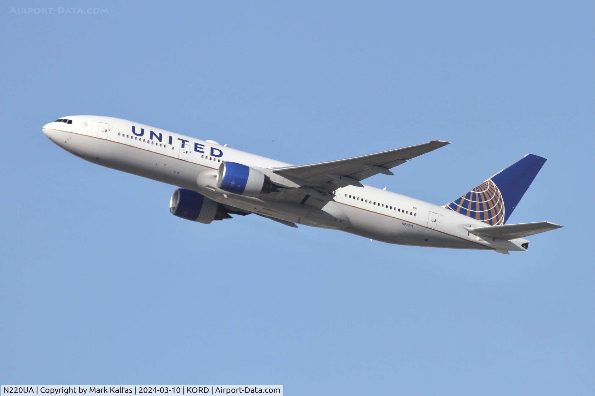 N220UA, 2001 Boeing 777-222 C/N 30223, B772 United Airlines Boeing 777-222 N220UA UAL 1755 ORD-SFO