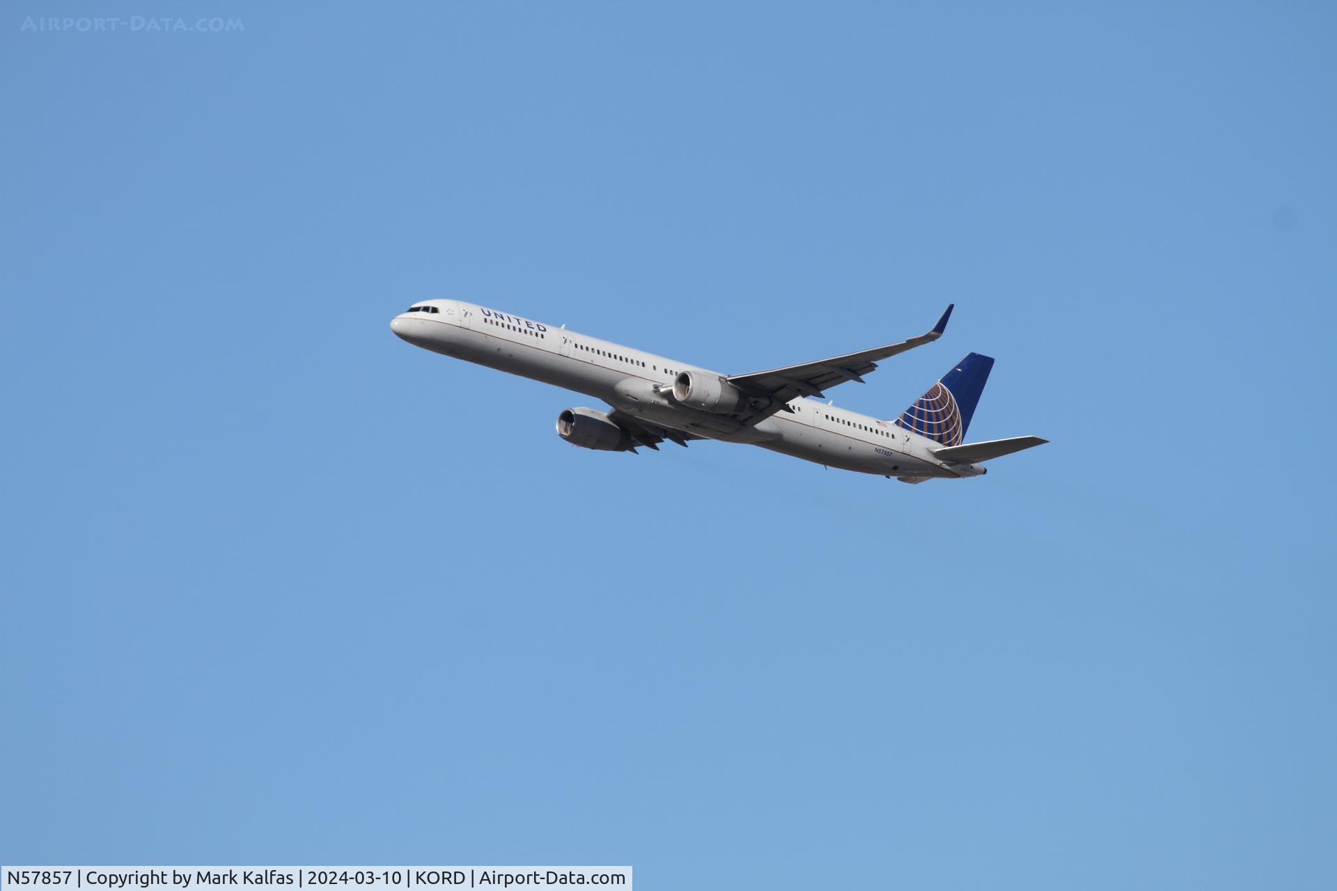 N57857, 2004 Boeing 757-324 C/N 32816, B753 United Airlines Boeing 757-33N  N57857 UAL2095 ORD-LAX