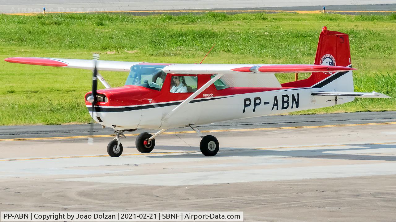 PP-ABN, 1963 Cessna 150D C/N 15060238, With Cmte Ana on the controls.
