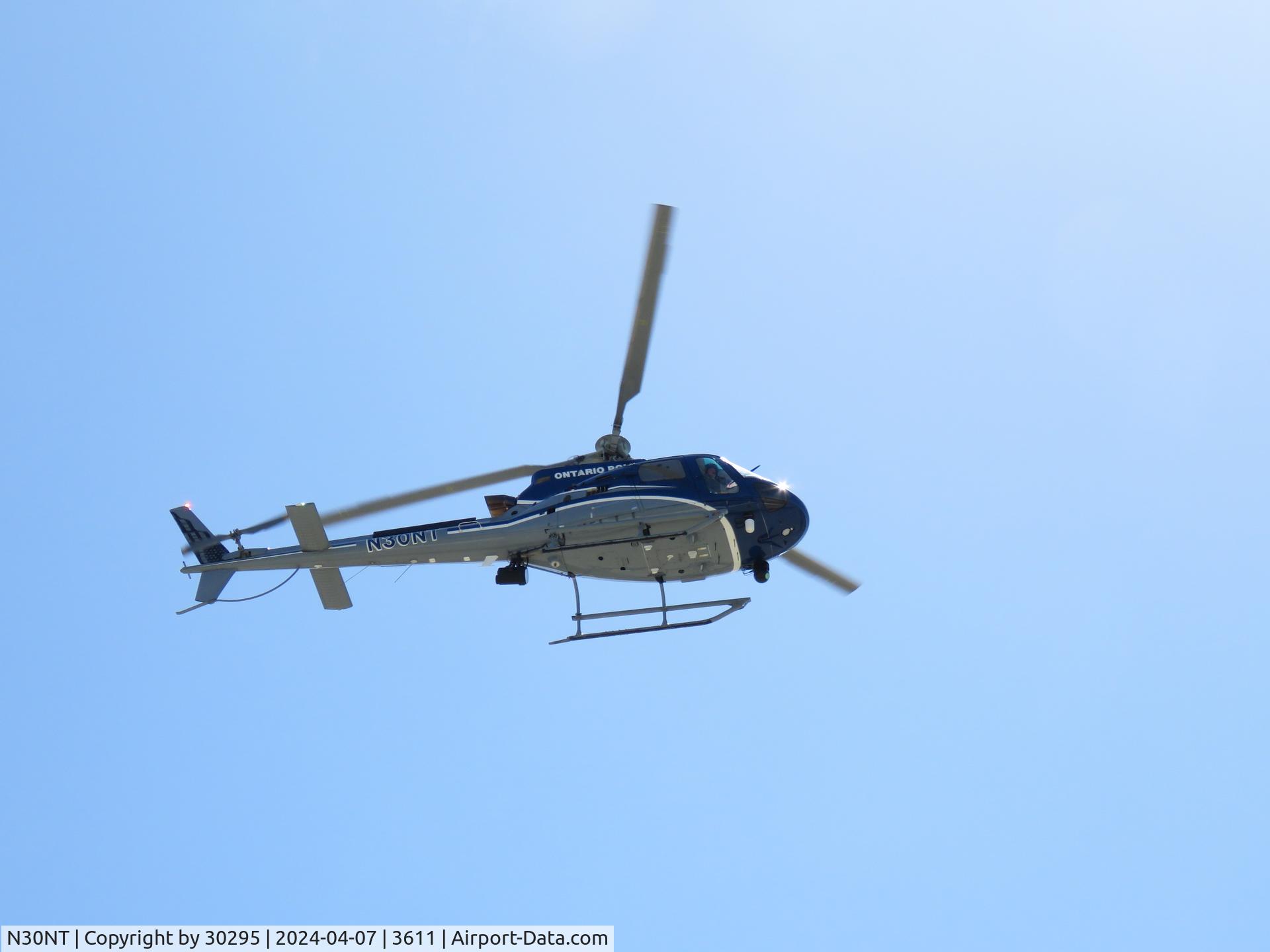 N30NT, 2020 Airbus Helicopters AS-350B-3 Ecureuil C/N 8798, Passing overhead