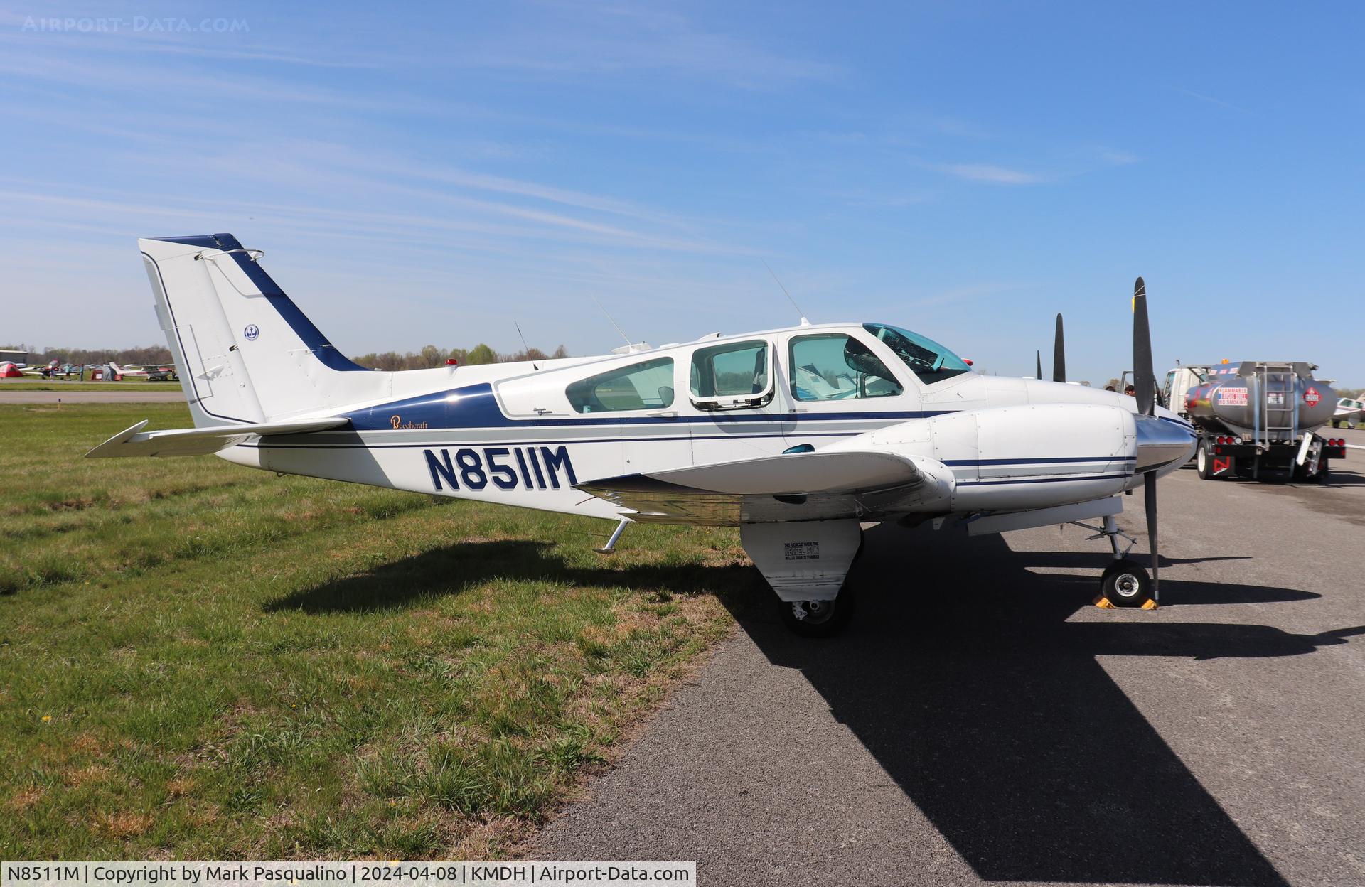 N8511M, 1963 Beech 95-A55 Baron C/N TC-472, Beech A55