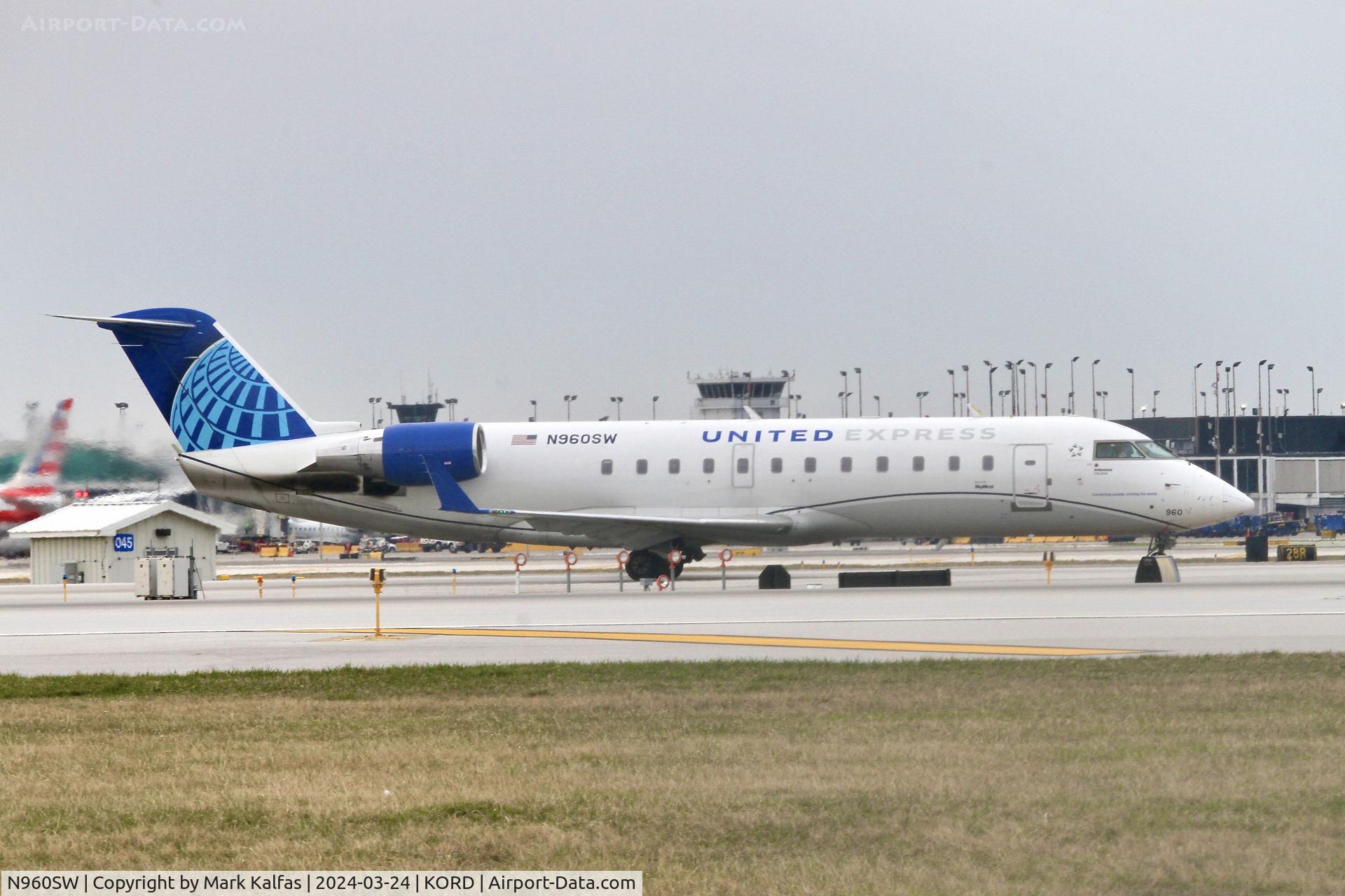 N960SW, 2003 Bombardier CRJ-200ER (CL-600-2B19) C/N 7853, CRJ2 Sky West/ United Express Bombardier 600-2B19, N211SY SKW5462 KORD- CYYZ