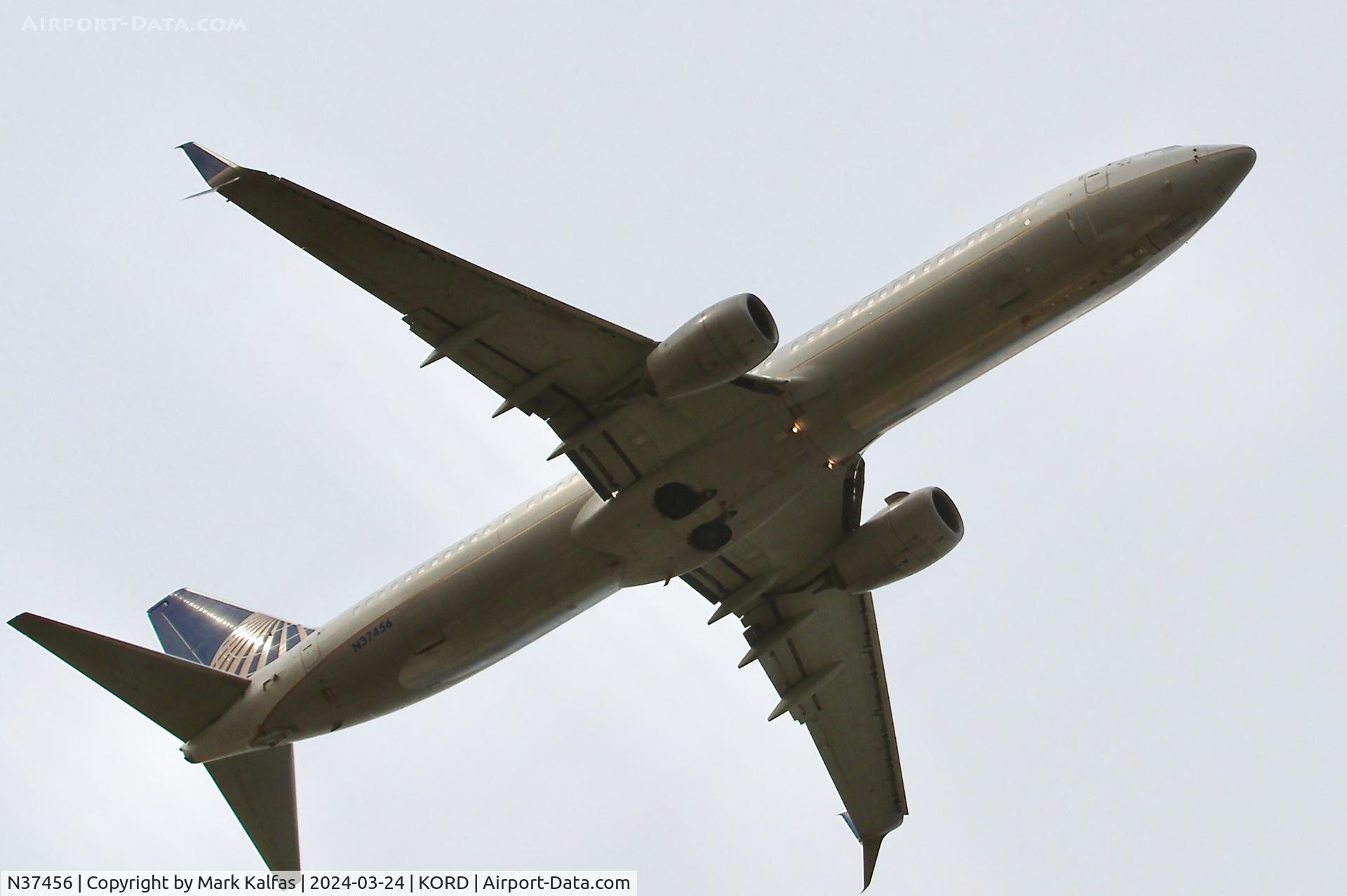 N37456, 2012 Boeing 737-924/ER C/N 37205, B739 United Airlines Boeing 737-924/ER N37456 UAL1671 KORD-MMUN