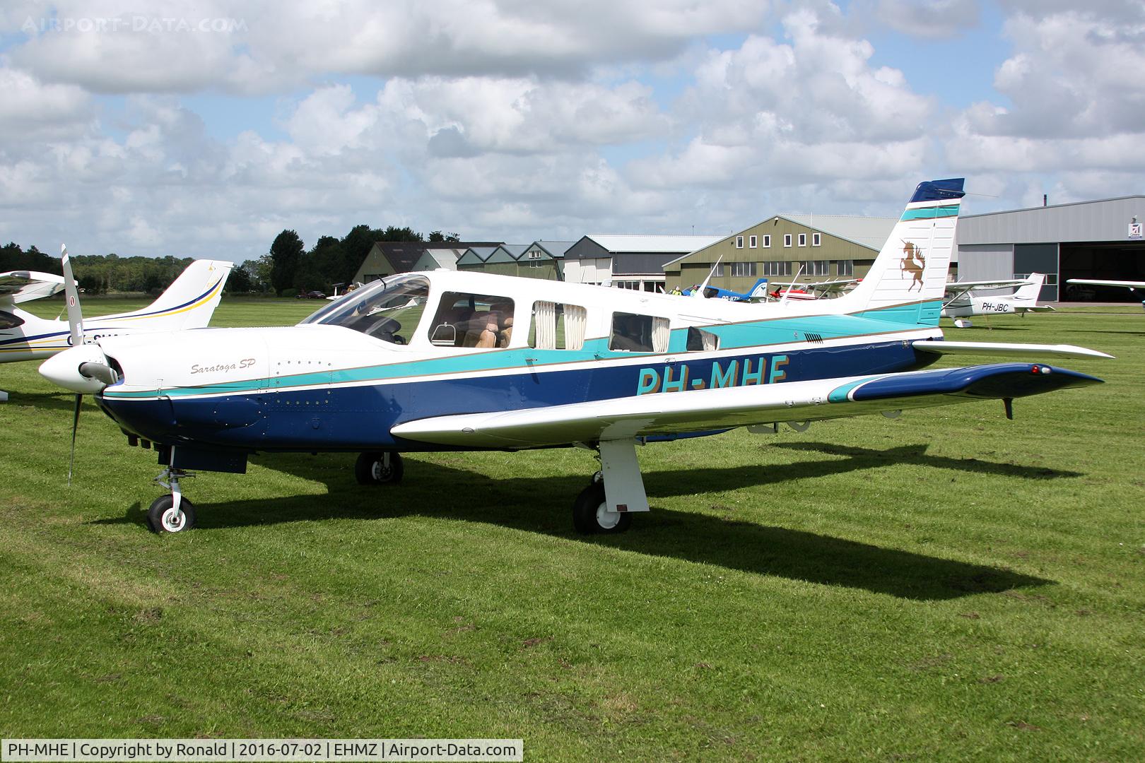 PH-MHE, Piper PA-32R-301 Saratoga SP C/N 32R-8013089, at ehmz