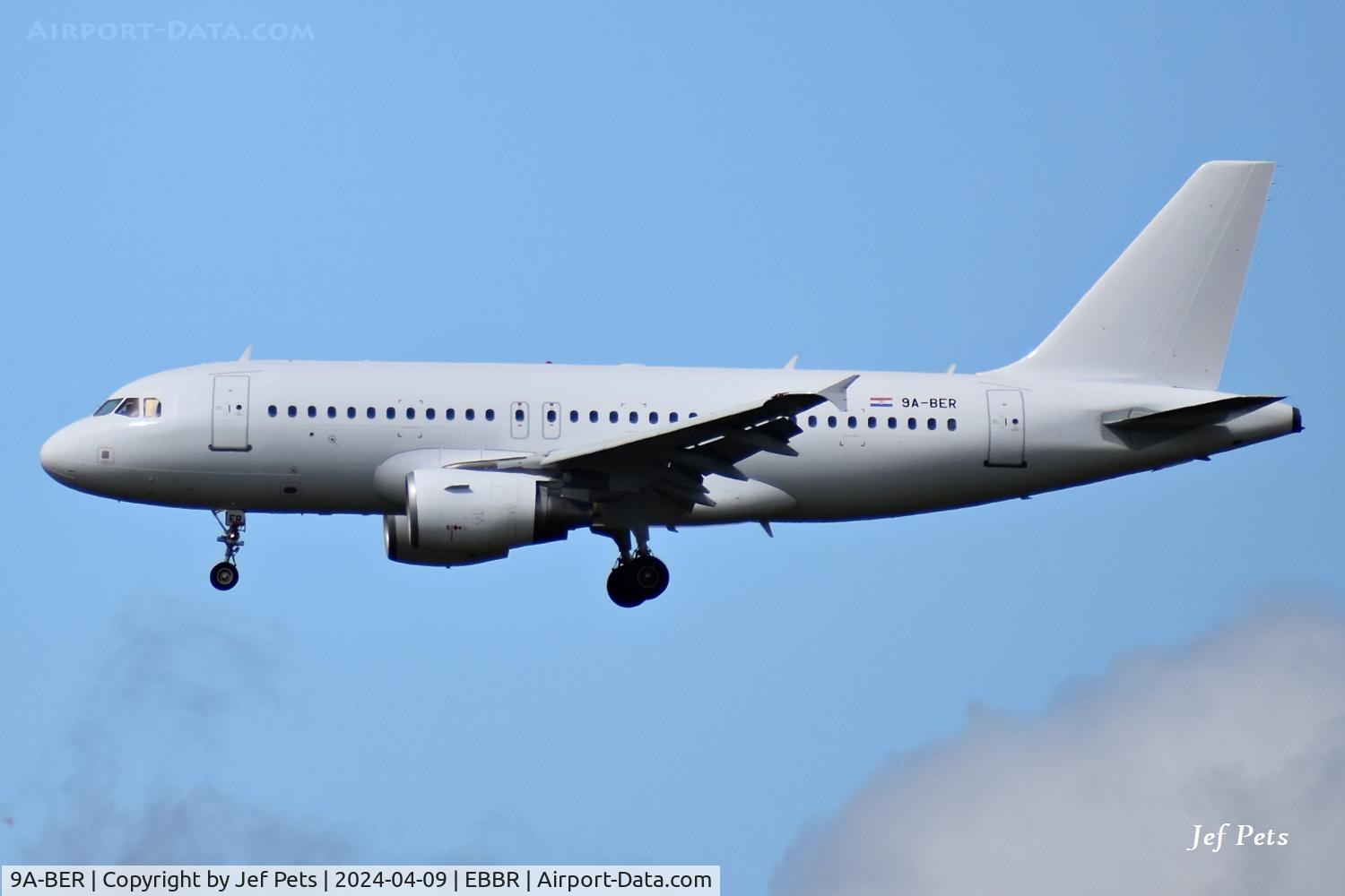9A-BER, 2009 Airbus A319-112 C/N 3950, 9A-BER without titles at Brussels Airport.