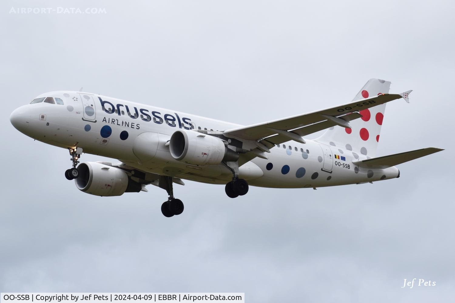 OO-SSB, 2005 Airbus A319-111 C/N 2400, OO-SSB painted in new livery approaching Brussels Airport.