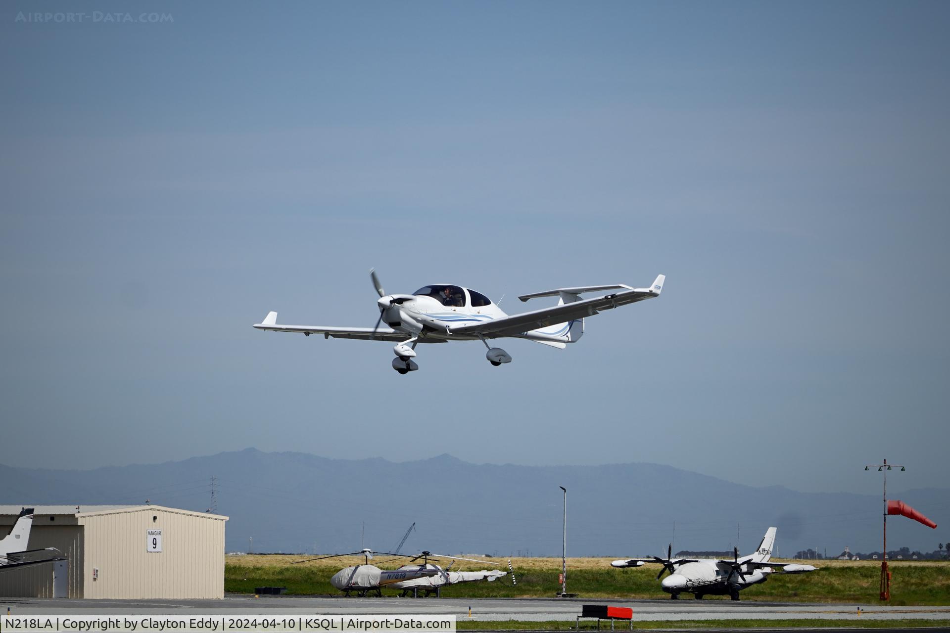 N218LA, 2023 Diamond Aircraft Ind Inc. DA 40 NG C/N 40.NC248, San Carlos Airport in California 2024.