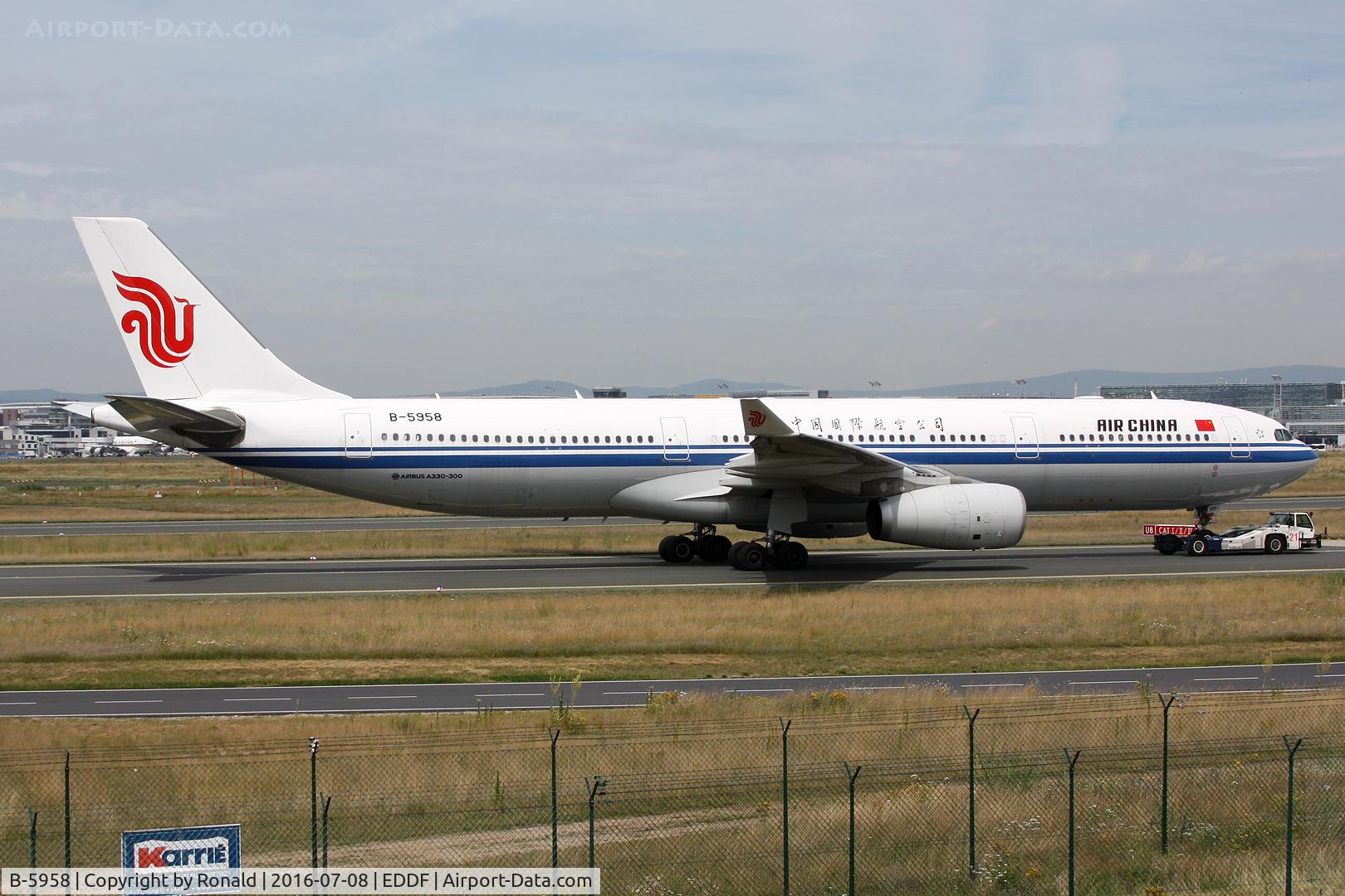 B-5958, 2014 Airbus A330-343 C/N 1587, at fra
