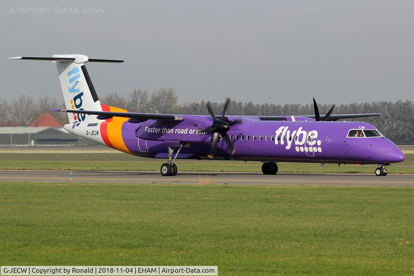 G-JECW, 2007 De Havilland Canada DHC-8-402Q Dash 8 C/N 4152, at spl