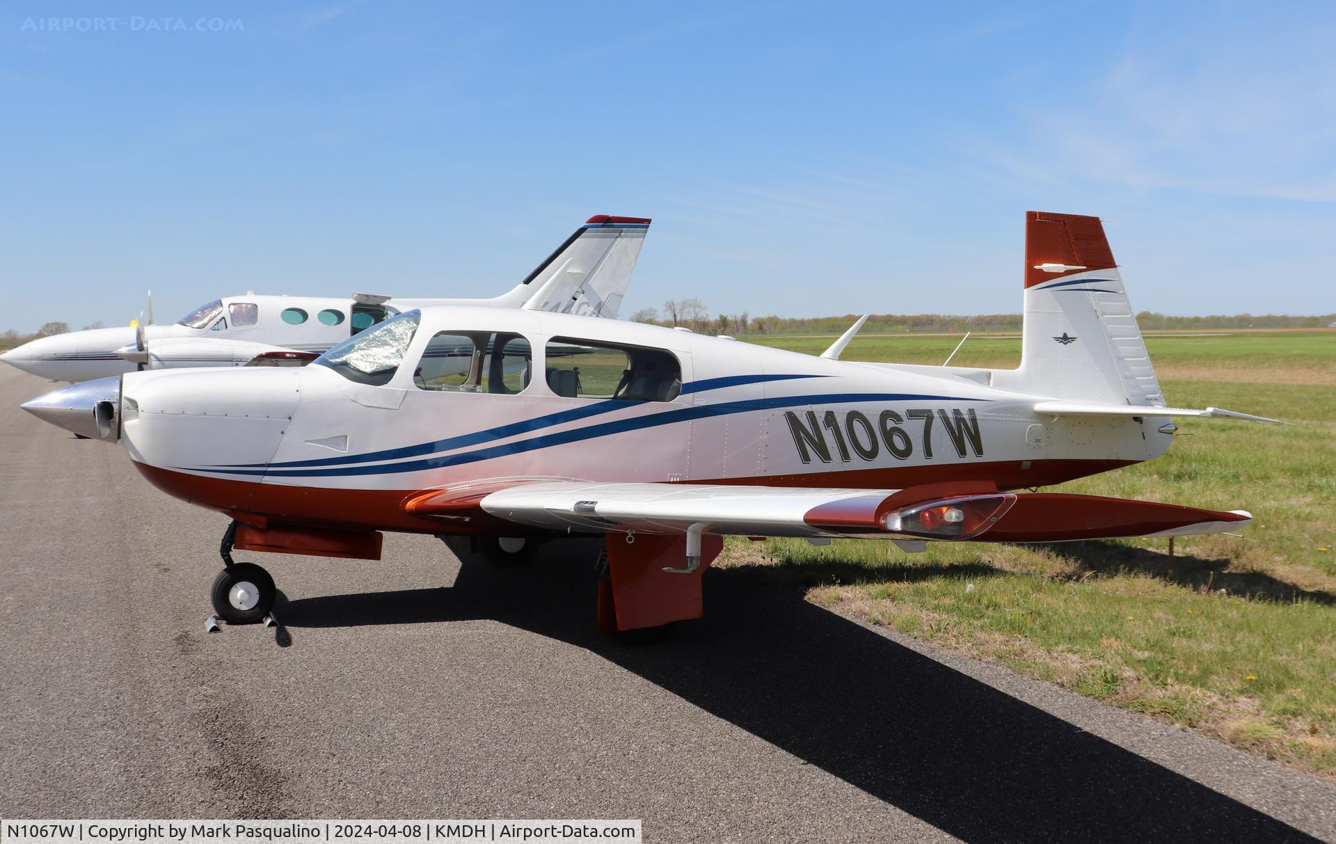 N1067W, 1998 Mooney M20J 201 C/N 24-3415, Mooney M20J