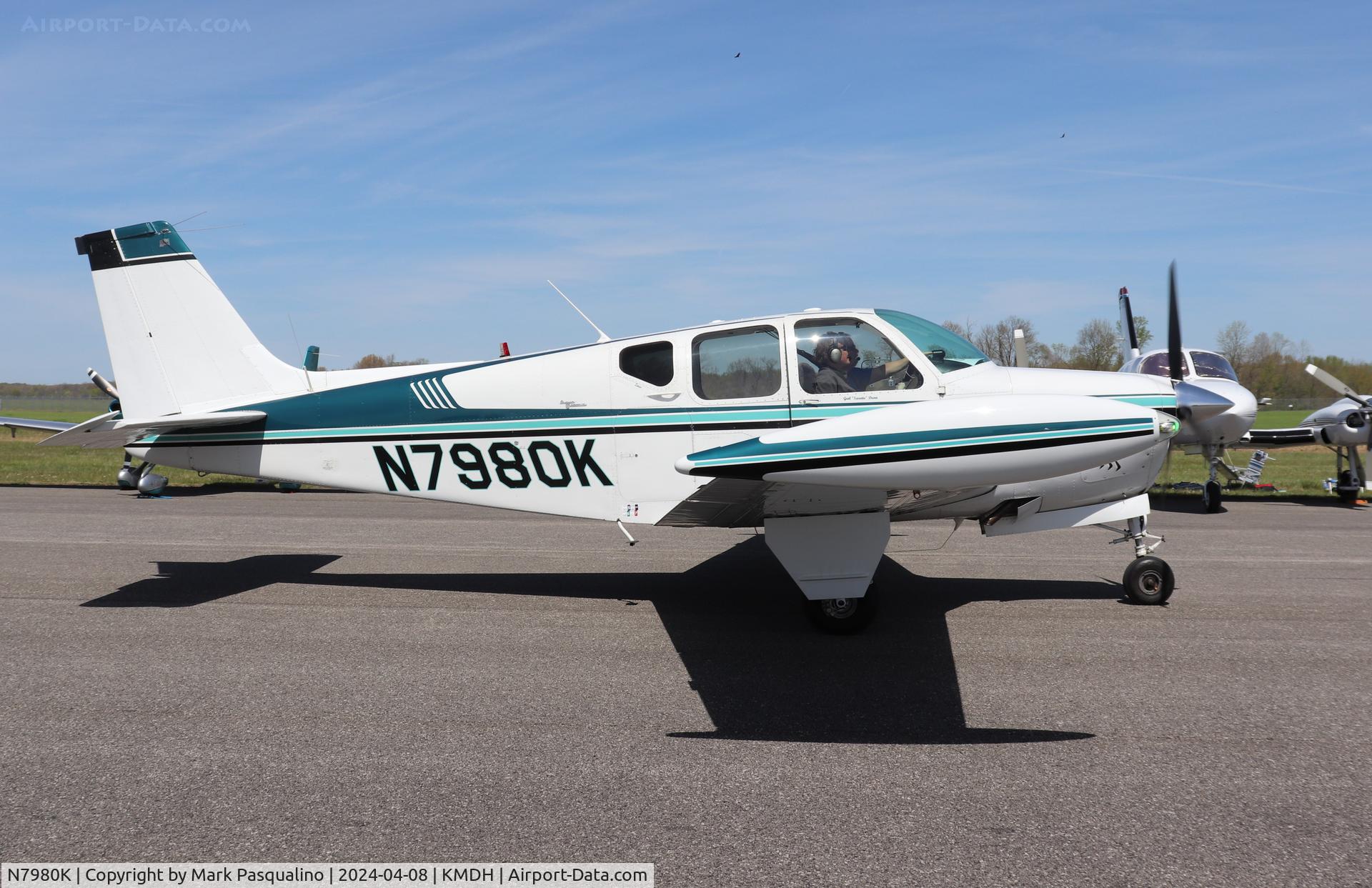 N7980K, 1964 Beech 35-B33 Debonair C/N CD-777, Beech B33