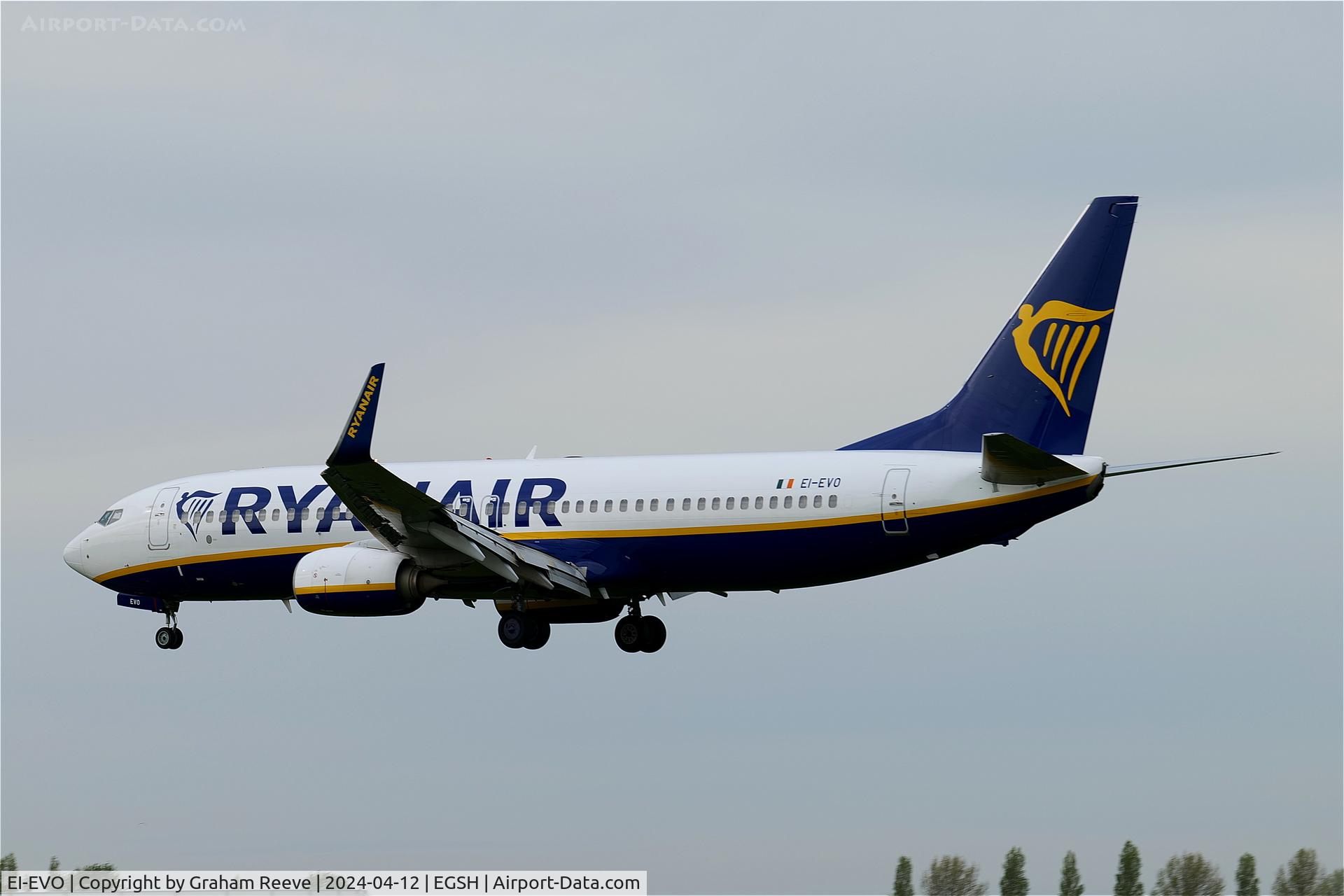 EI-EVO, 2012 Boeing 737-8AS C/N 40297, Landing at Norwich.