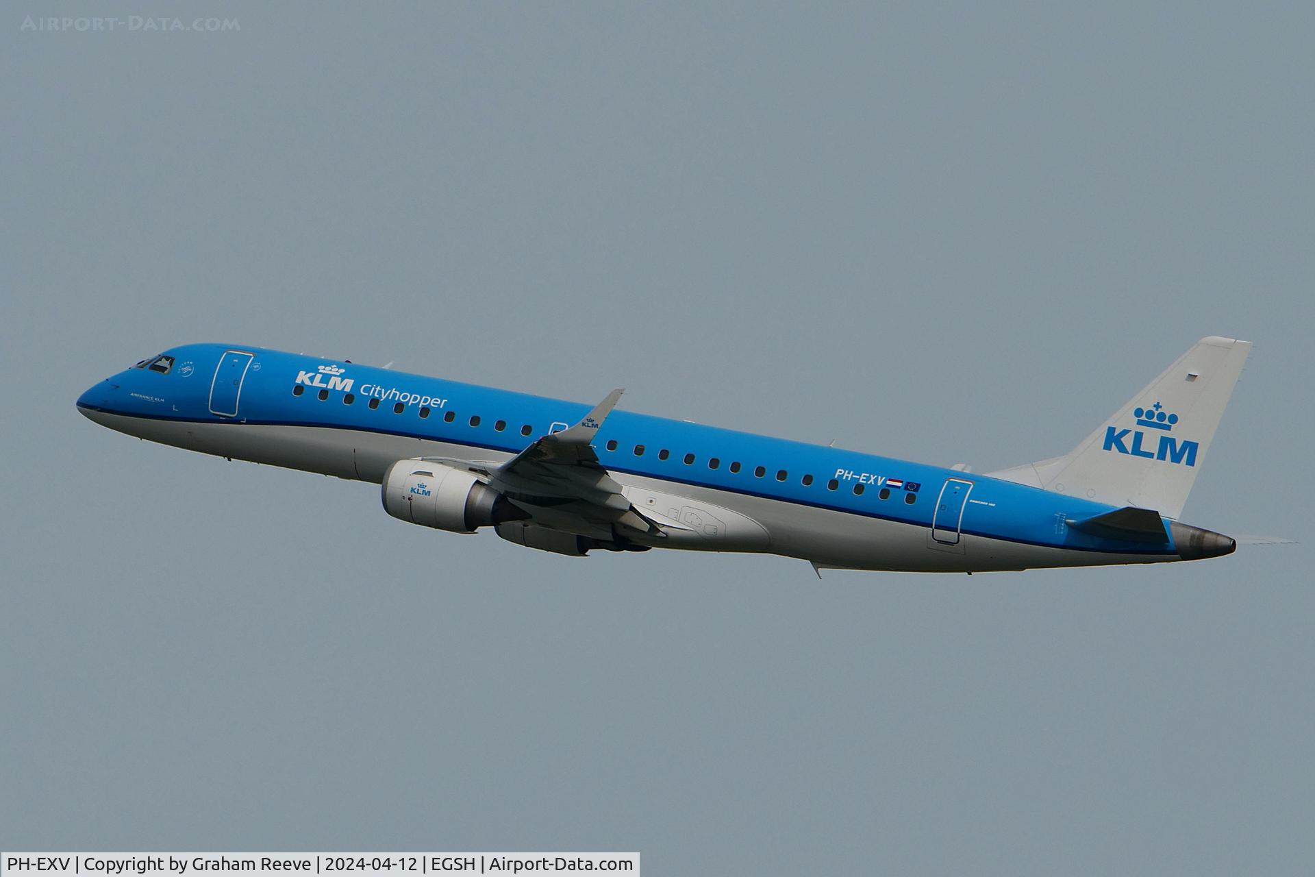 PH-EXV, 2018 Embraer ERJ-190STD (ERJ-190-100) C/N 19000750, Departing from Norwich.