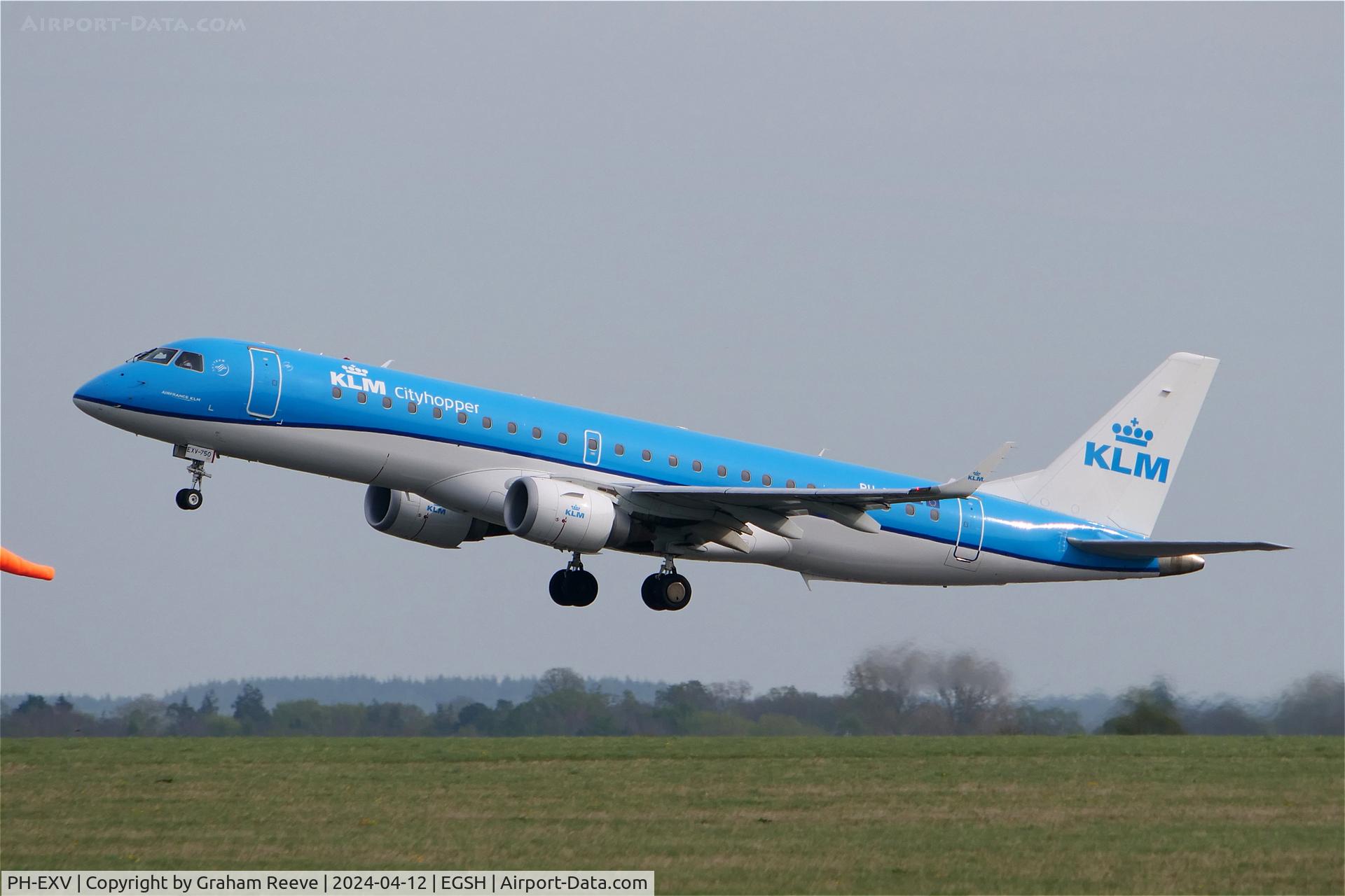 PH-EXV, 2018 Embraer ERJ-190STD (ERJ-190-100) C/N 19000750, Departing from Norwich.