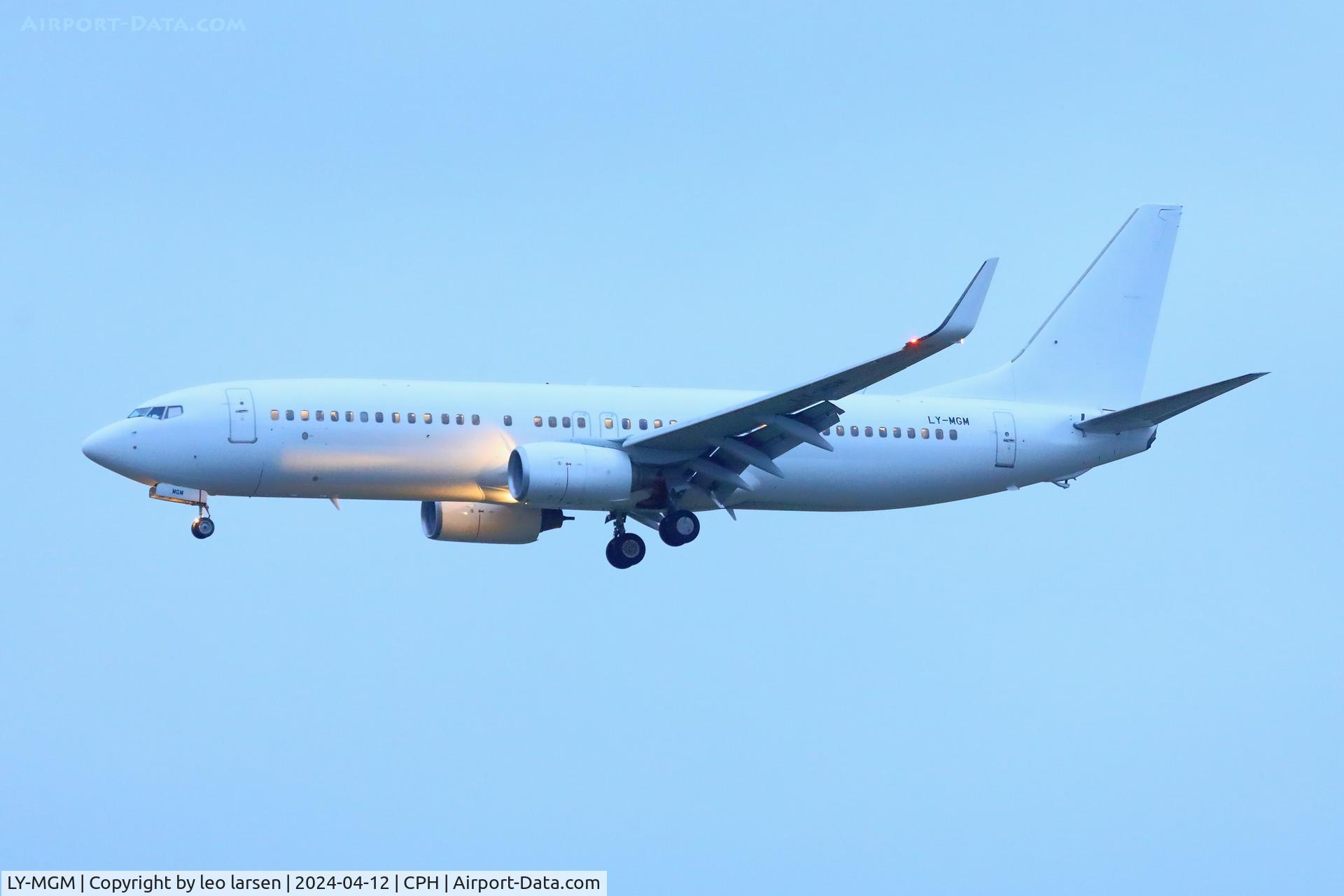 LY-MGM, 2007 Boeing 737-8EH C/N 34274, Copenhagen 12.4.2024
