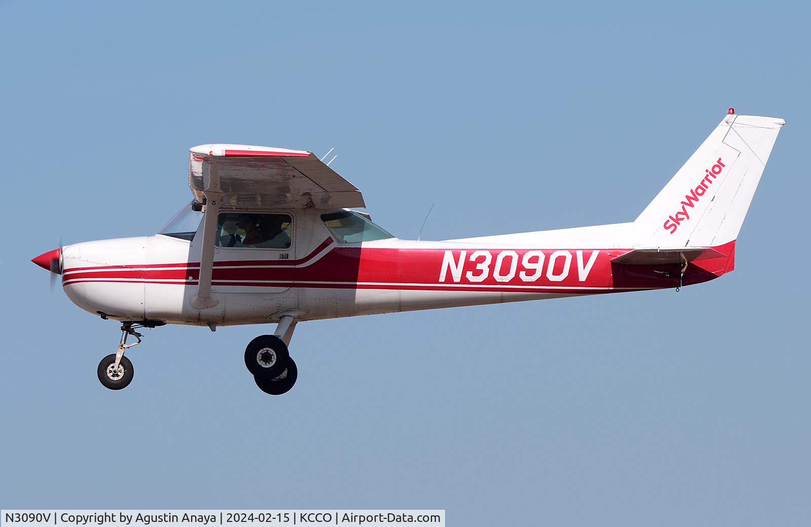 N3090V, 1974 Cessna 150M C/N 15076380, Take off from Coweta County Airport.