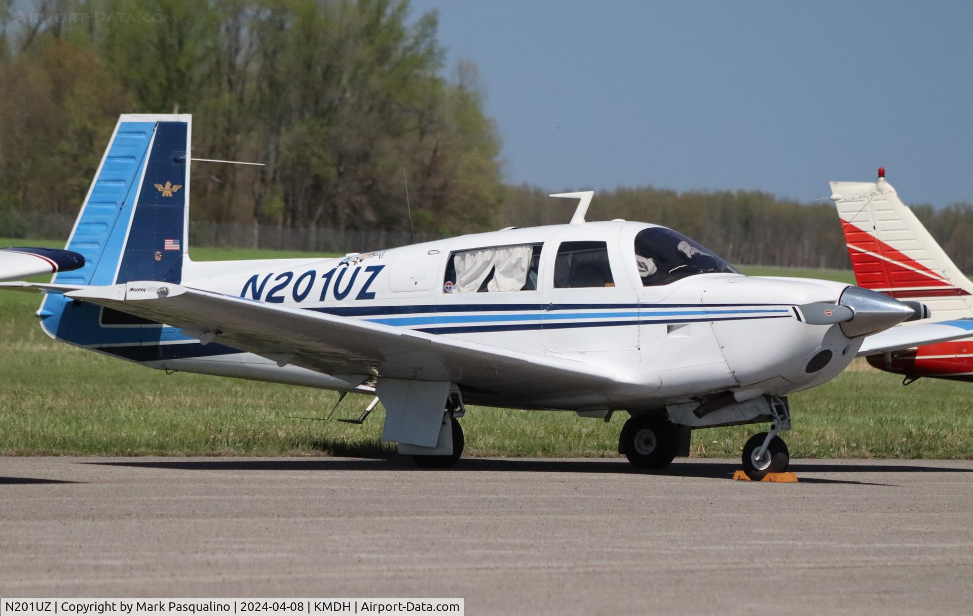 N201UZ, 1977 Mooney M20J 201 C/N 24-0393, Mooney M20J