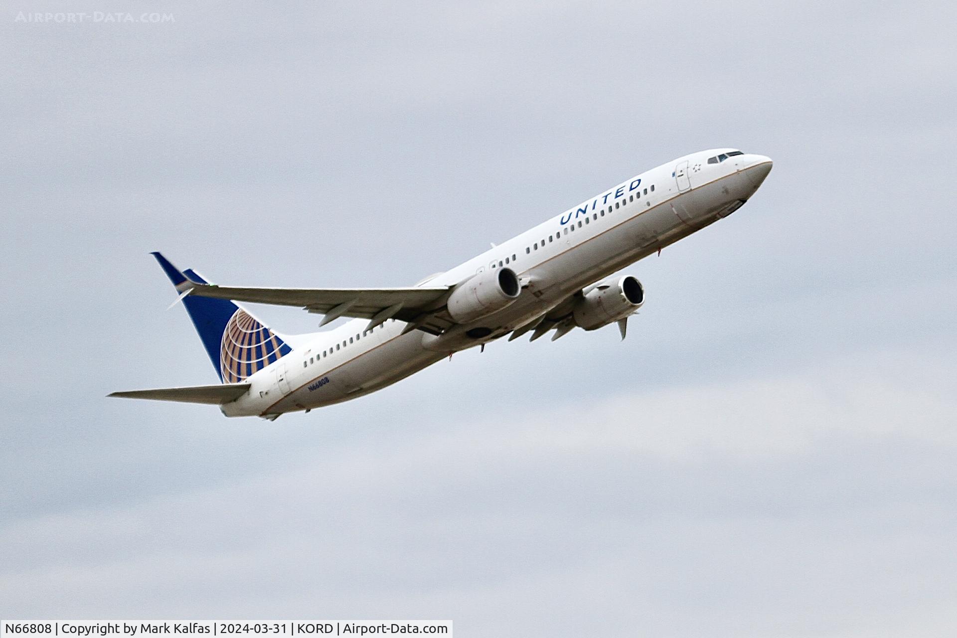 N66808, 2013 Boeing 737-924/ER C/N 42820, B738 United Airlines Boeing 737-924/ER N66808 UAL2340 ORD-MCO