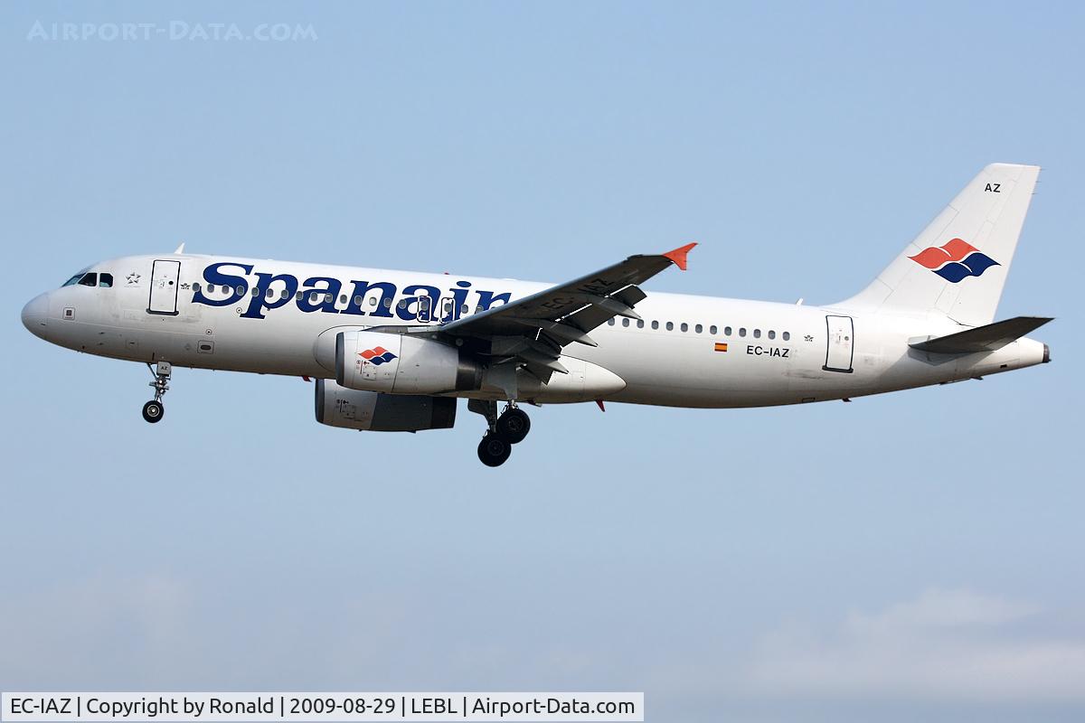 EC-IAZ, 2001 Airbus A320-232 C/N 1631, at bcn