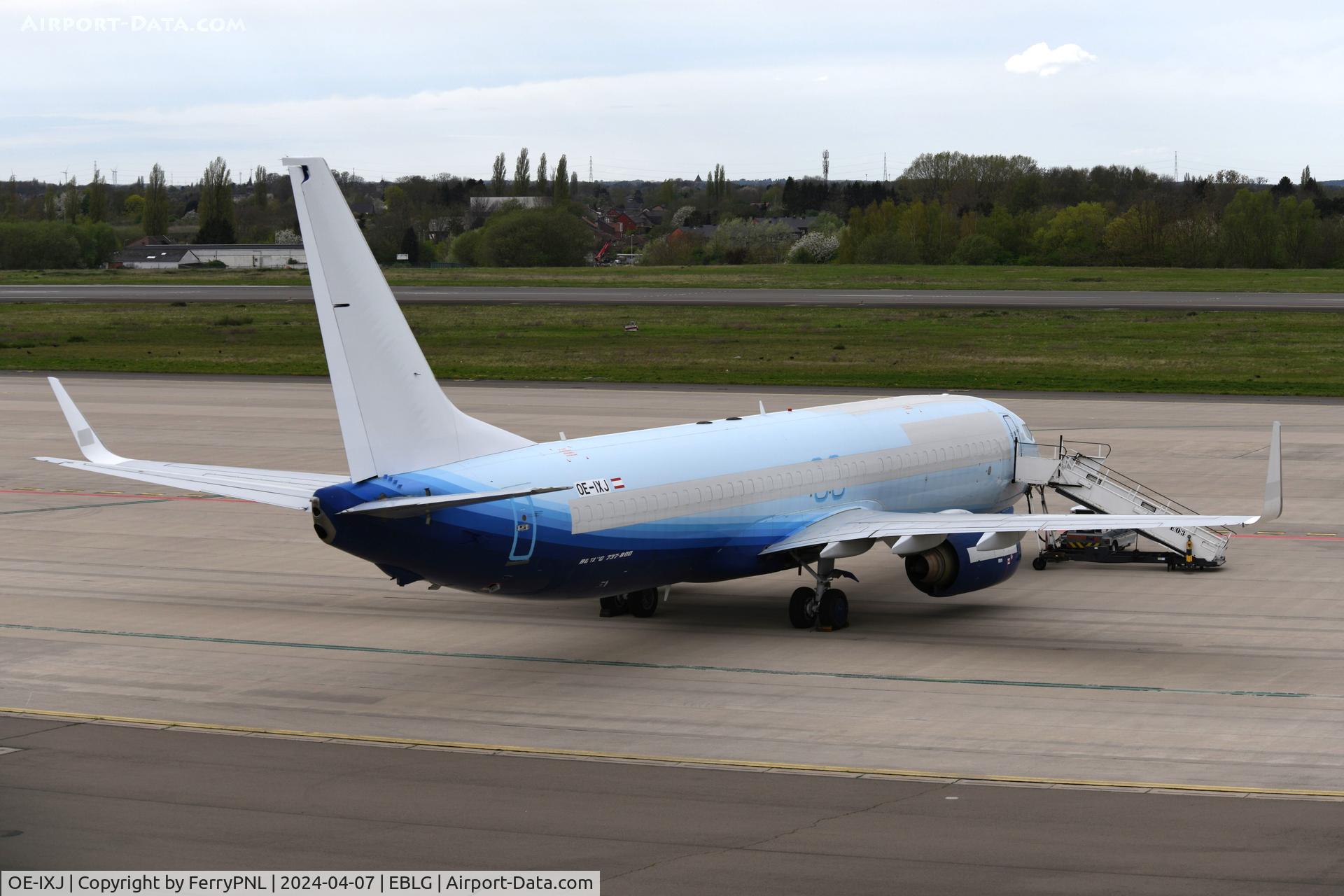 OE-IXJ, 2005 Boeing 737-86N C/N 32655, ASL Airlines B738F in the remnants of Alrosa Avia colors.