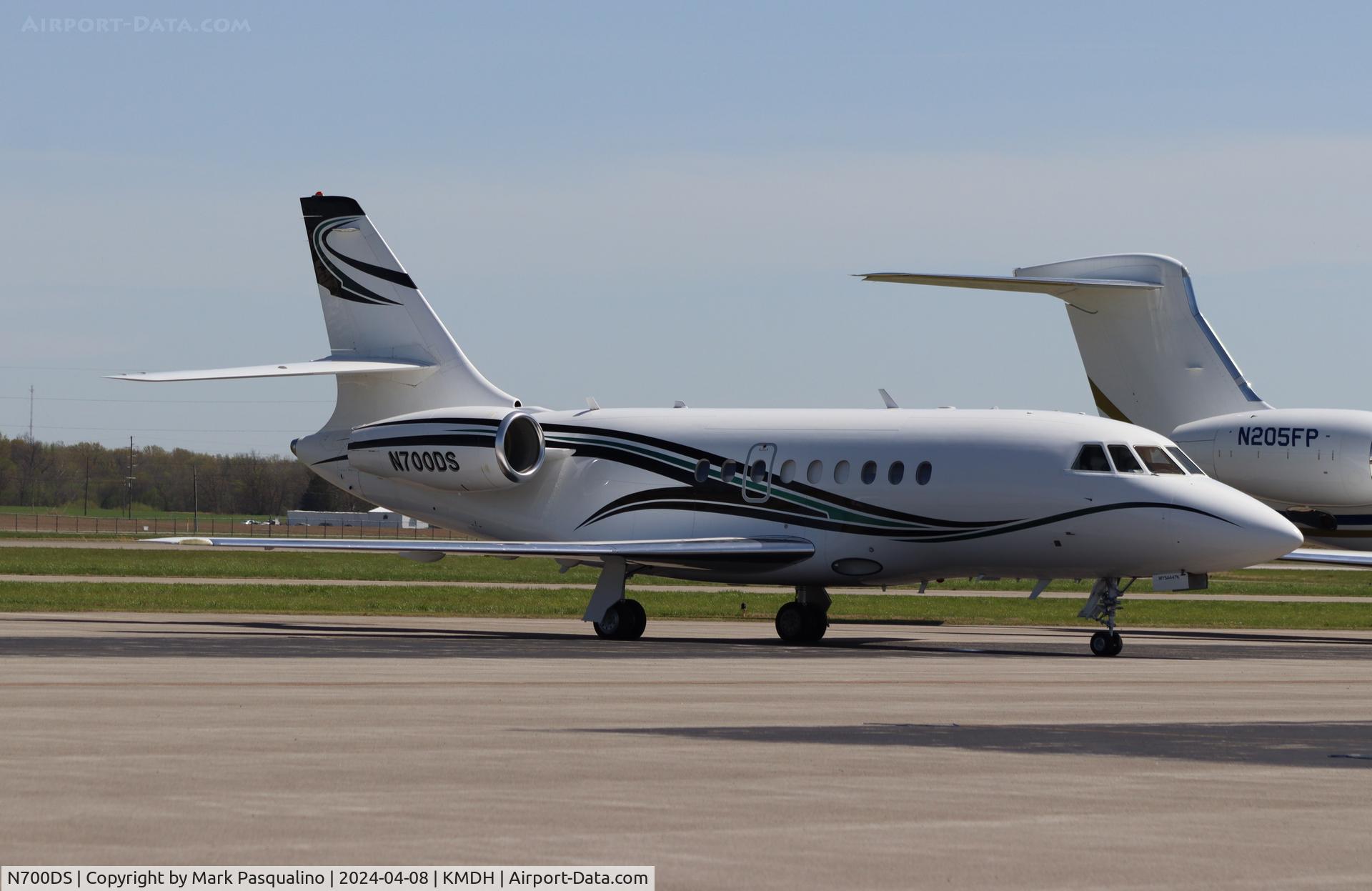 N700DS, 1998 Dassault Falcon 2000 C/N 63, Falcon 2000